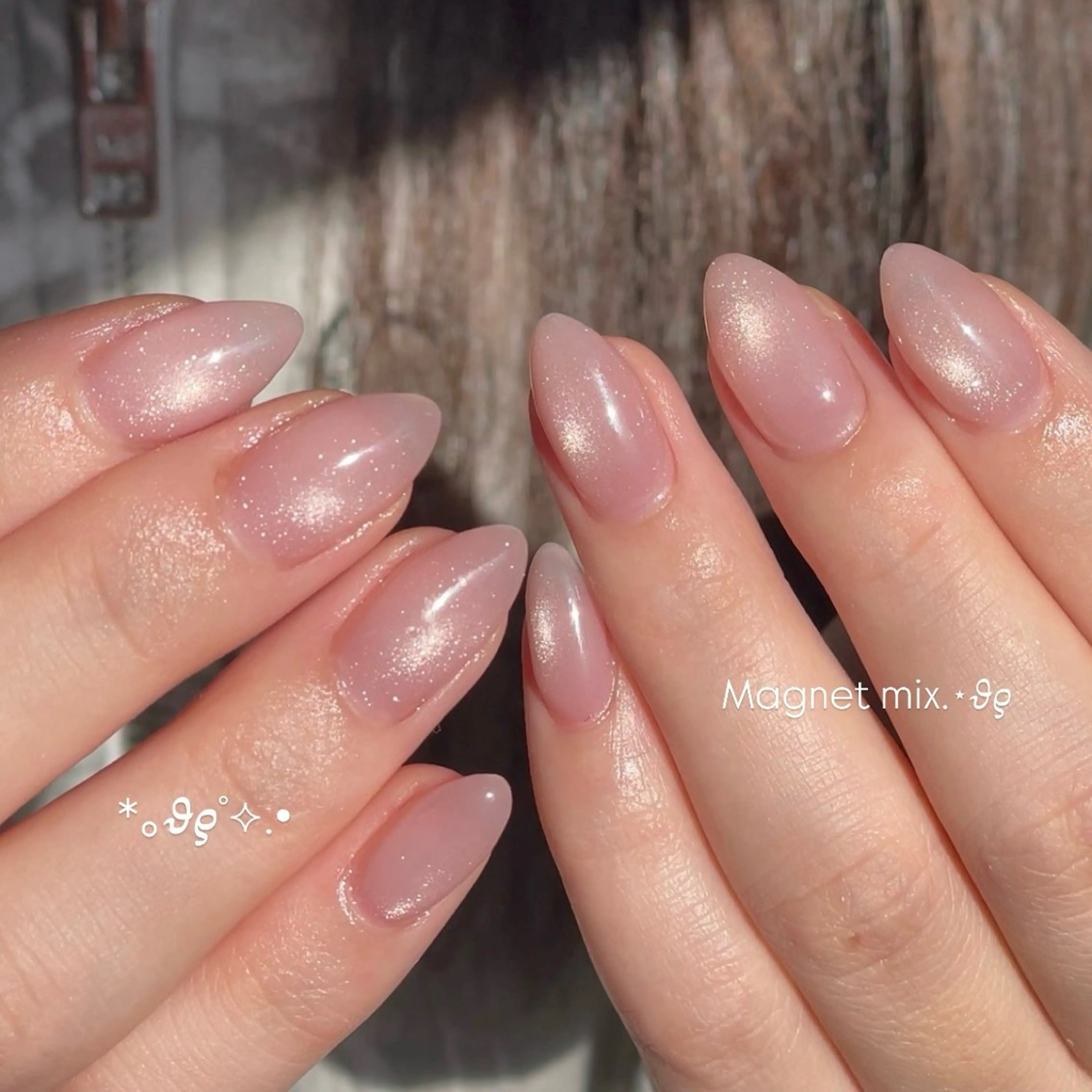 ネイル マグネットネイル ハンドネイル SEIRA ⟡.*のネイルデザイン