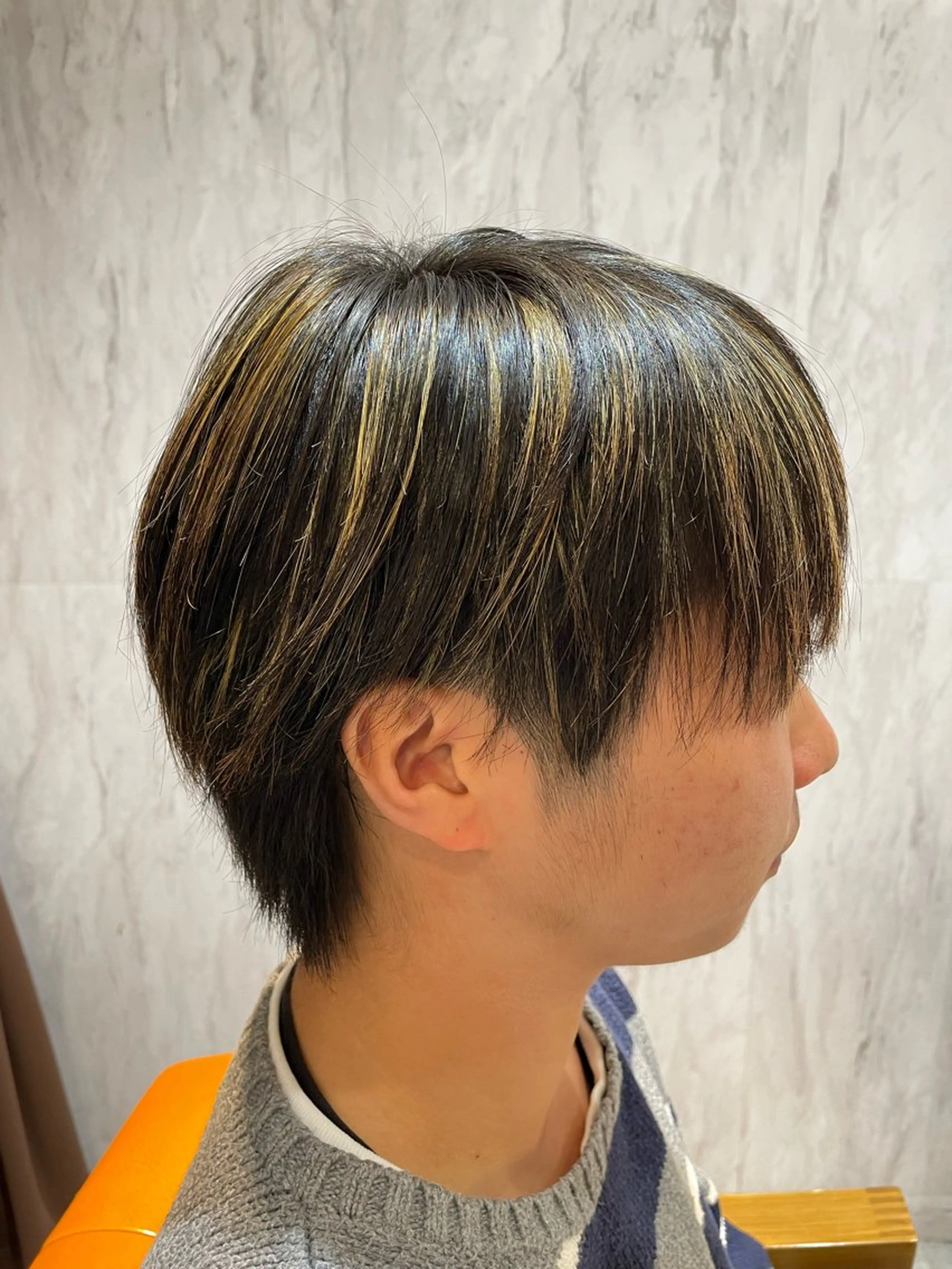 カラー メンズ メンズハイライト ハイライトカラー 下村 琉弥のヘアスタイル