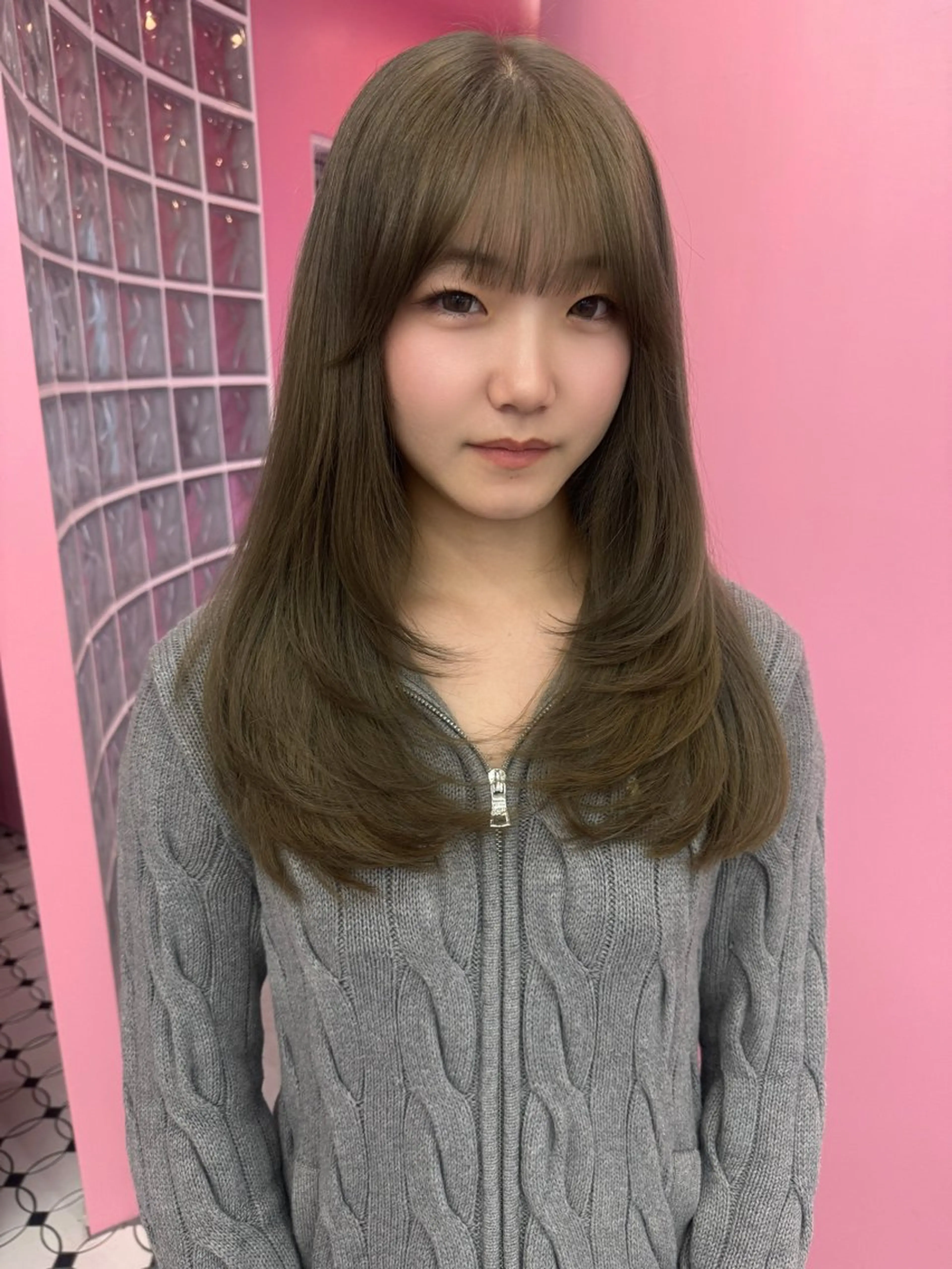 セミロング カラー カット ヘアカラー トリートメント レイヤーカット/透明 感カラー/saraのヘアスタイル