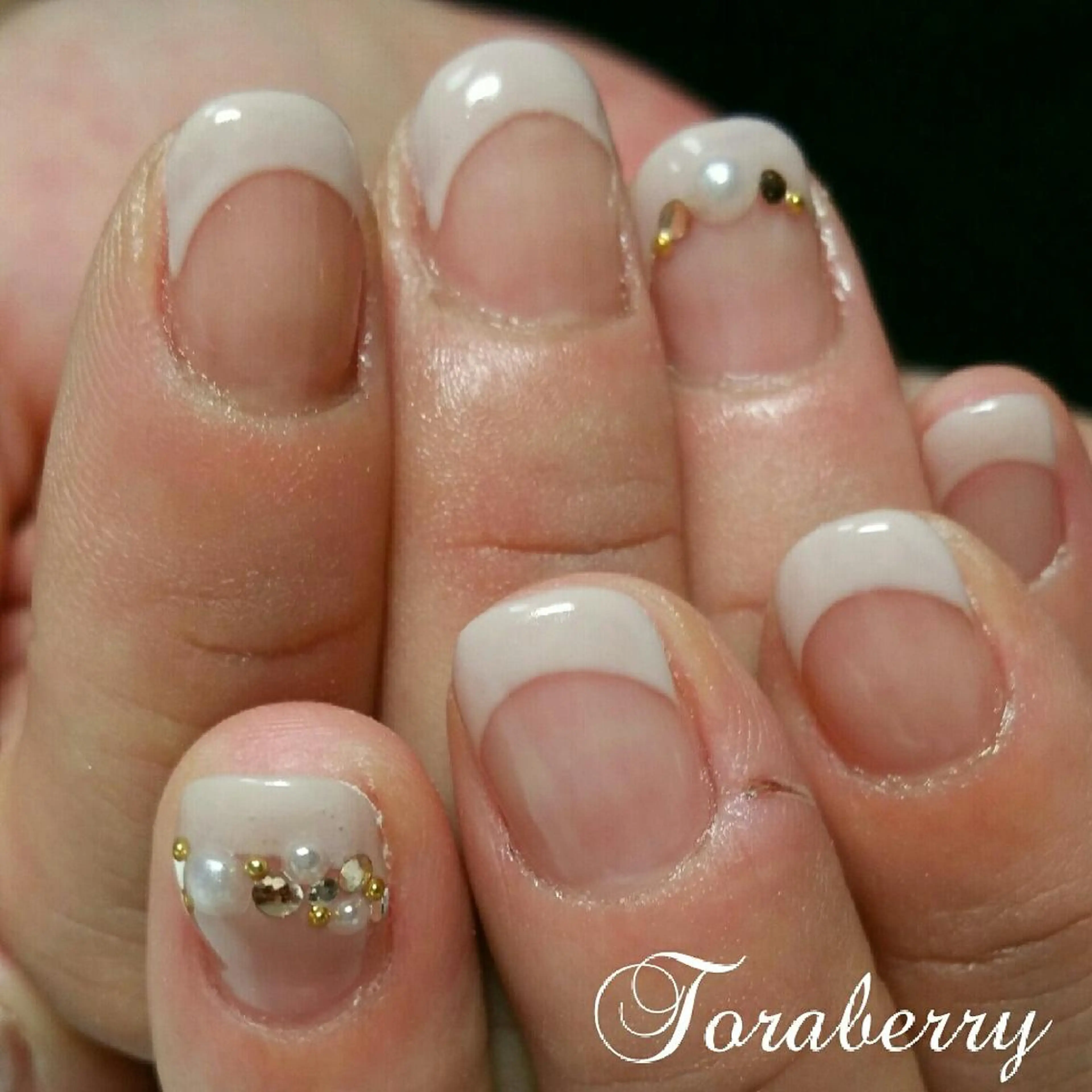 ネイル フレンチネイル ネイリスト なつみのネイルデザイン