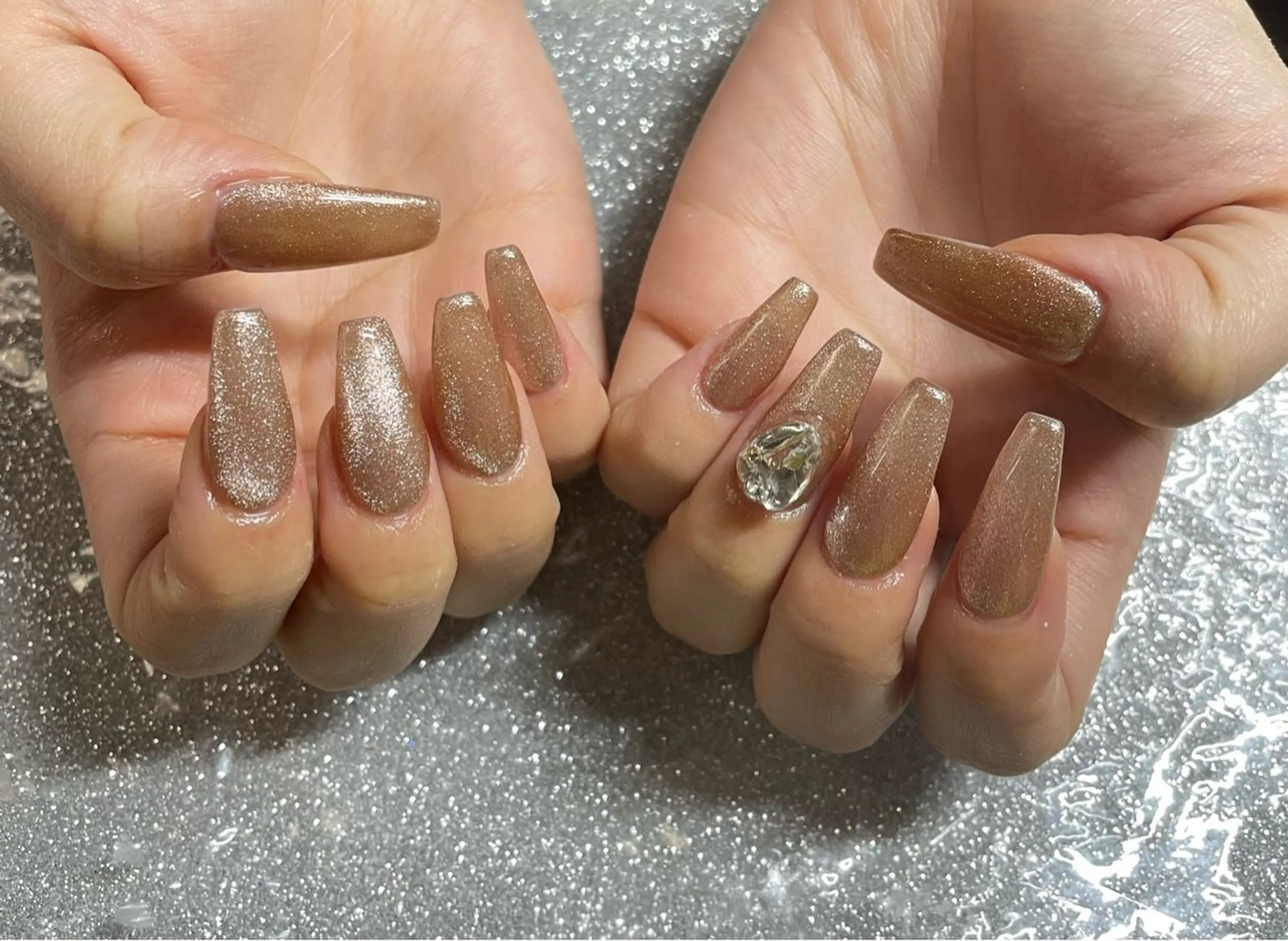 ネイル ハンドネイル VIERU 🌈🎀💖のネイルデザイン