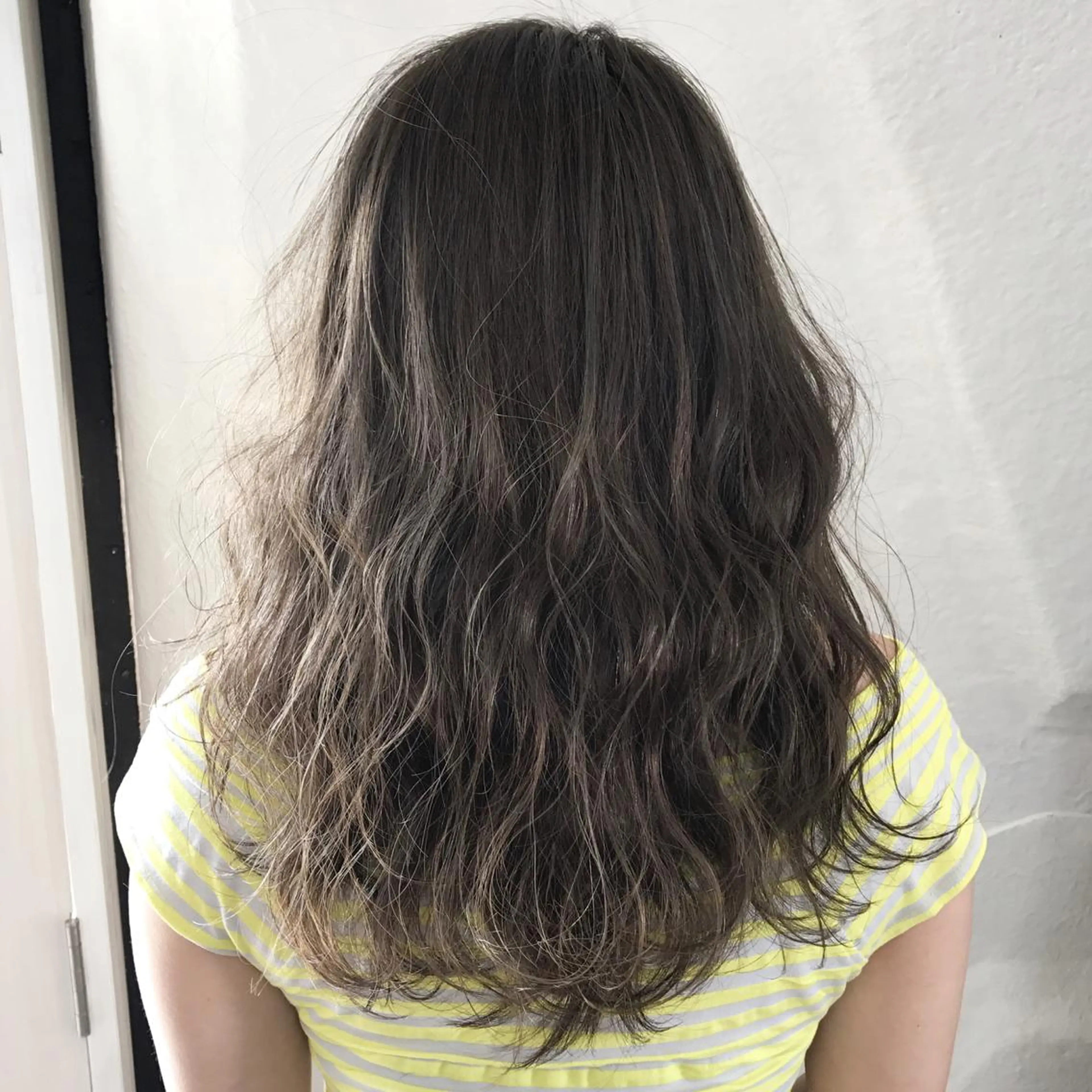 セミロング カラー アッシュ ハイライトカラー 3Dハイライト ハイライト サロウィン所属・K-POP好き美容師 🇰🇷Kai.Yのヘアスタイル
