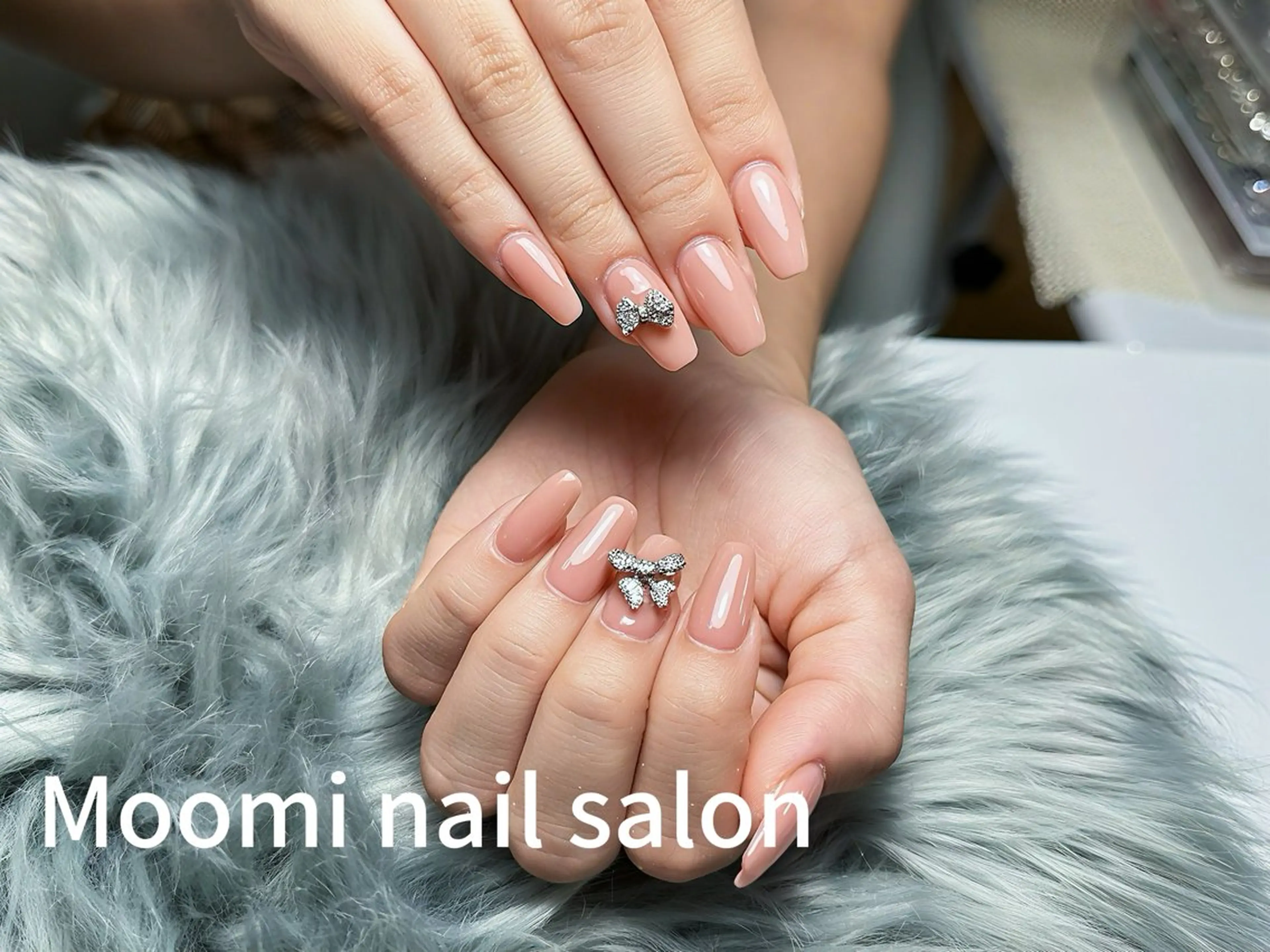 ロング ハンドネイル Moomi nail salon新宿所属・Moomi nail salonのネイルデザイン