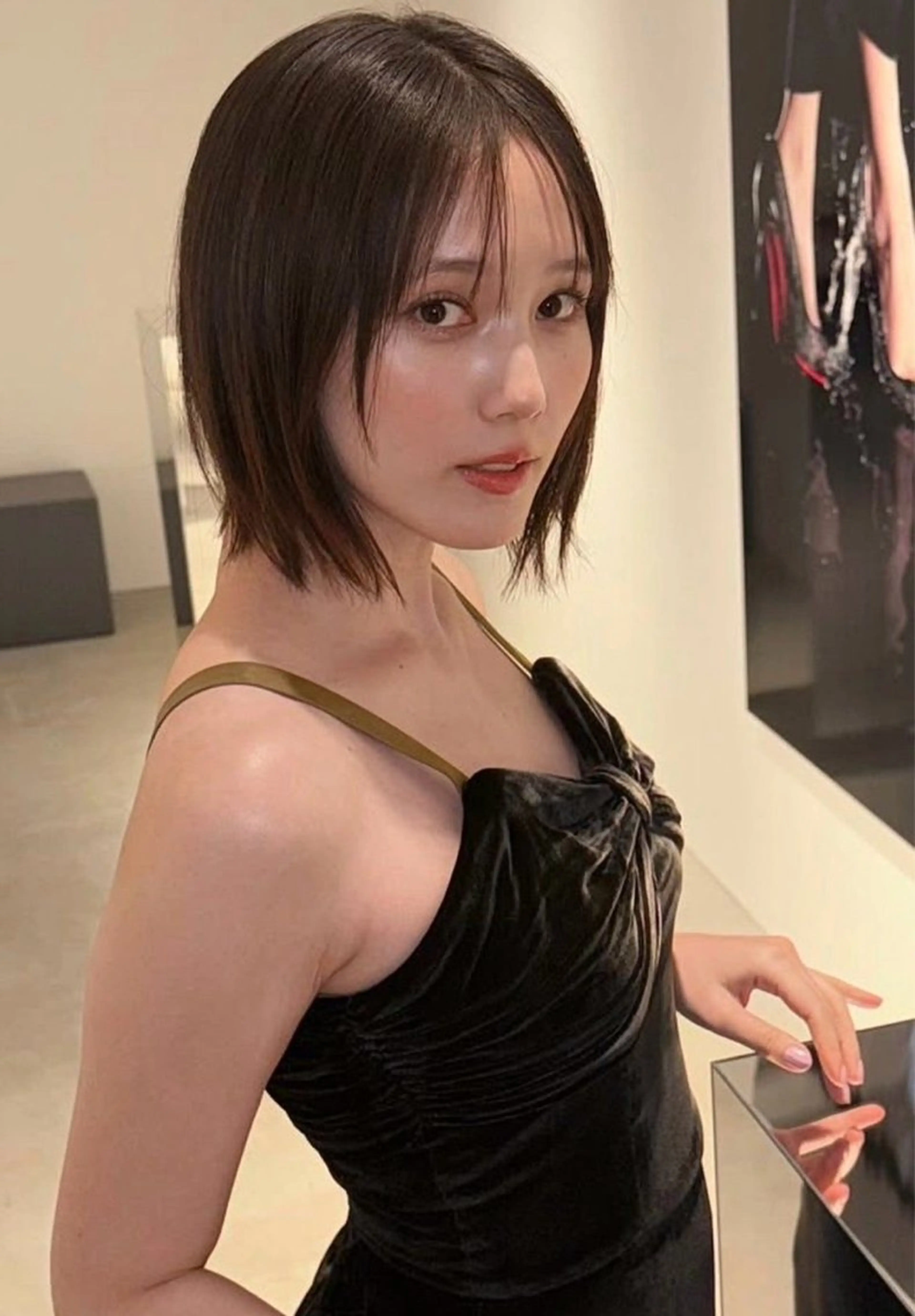 ミディアム カット ショート/レイヤー カット/ミサキ💐のヘアスタイル