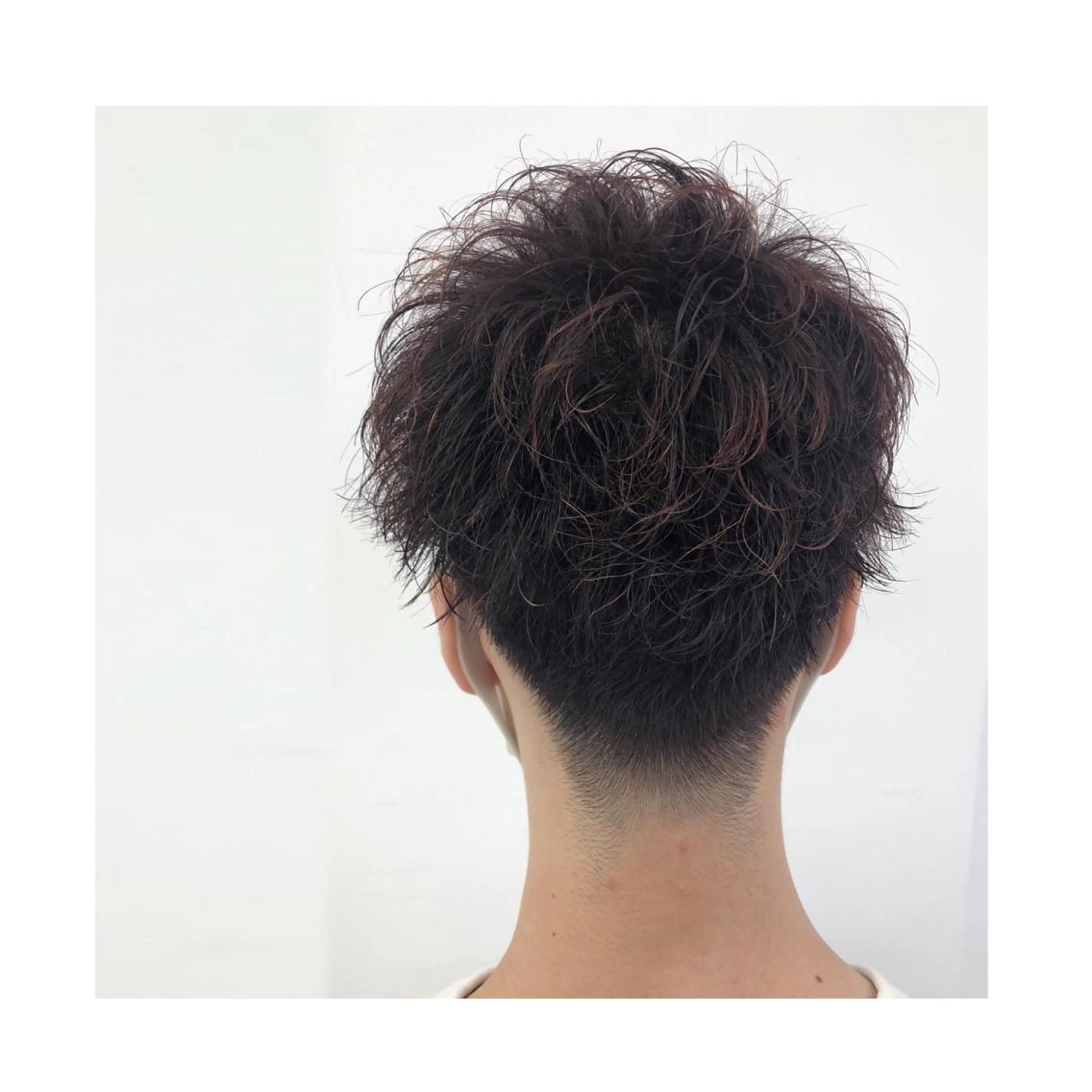 カラー パーマ メンズ メンズパーマ 刈り上げ レッドカラー ❁⃘ ち だ り さ ❁⃘のヘアスタイル