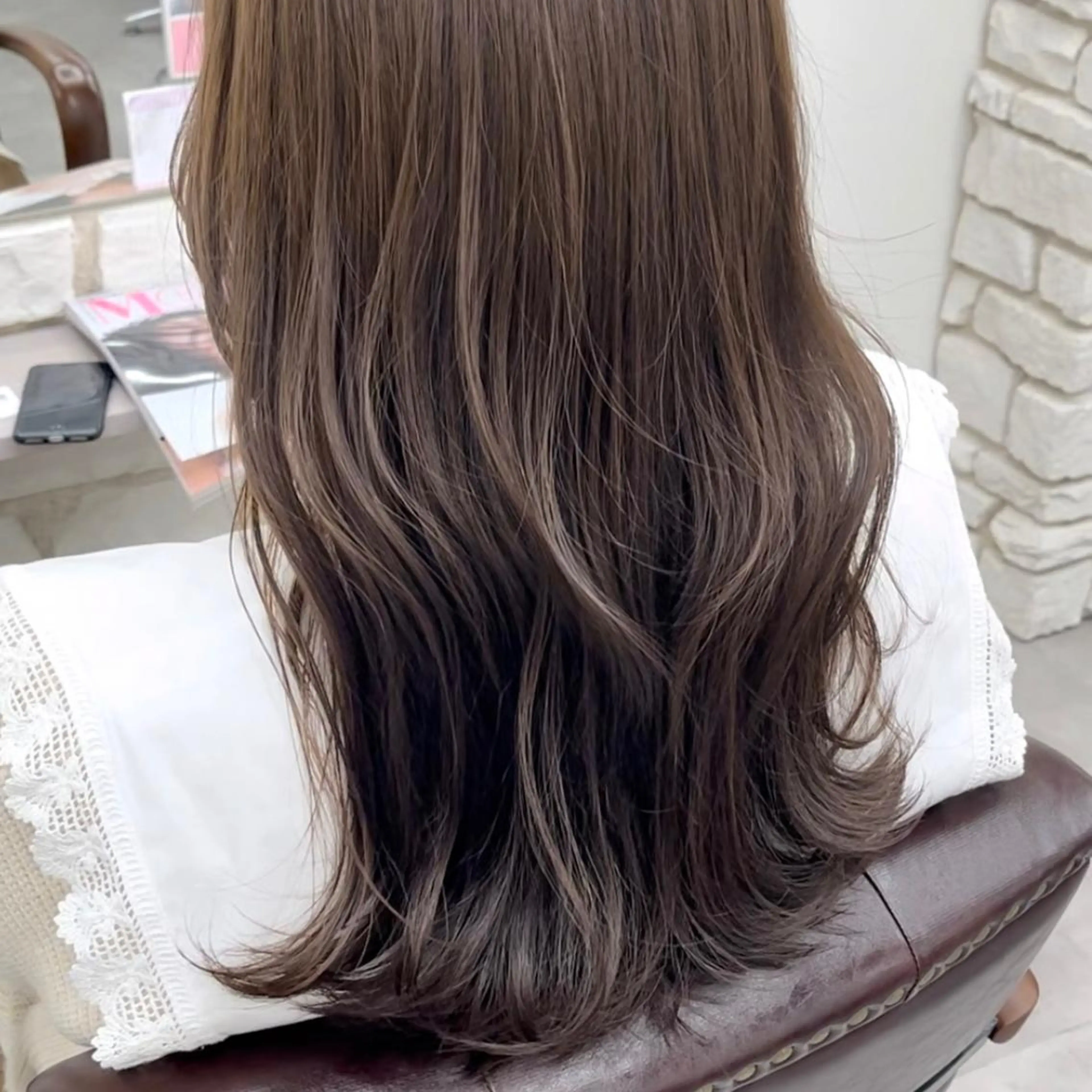 ロング カラー ベージュカラー カット ヘアカラー トリートメント 天王寺髪質改善なら よしみさん✨のヘアスタイル