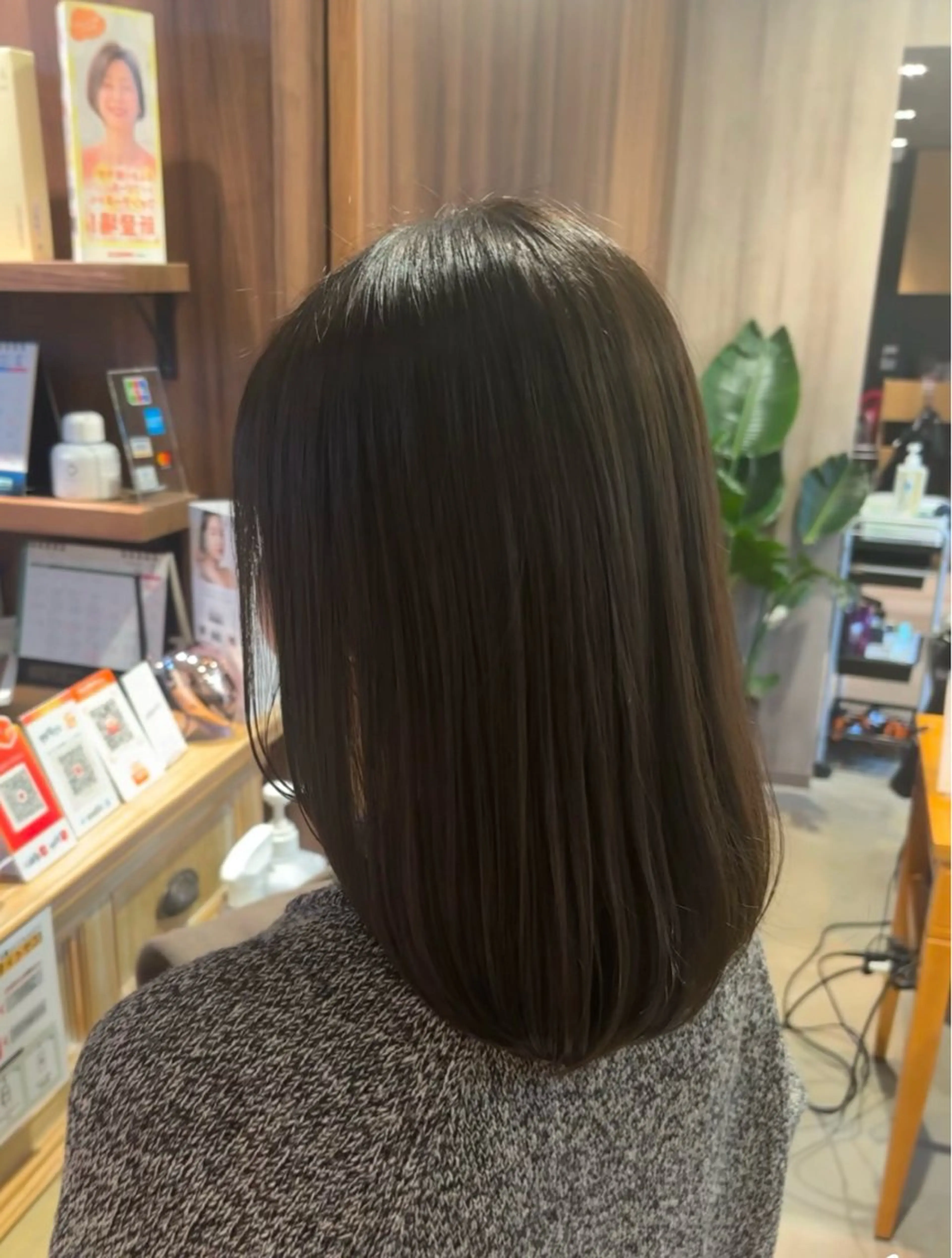 セミロング カラー カット ヘアカラー トリートメント 🩶美髪矯正 笹沼　陸矢🩶のヘアスタイル