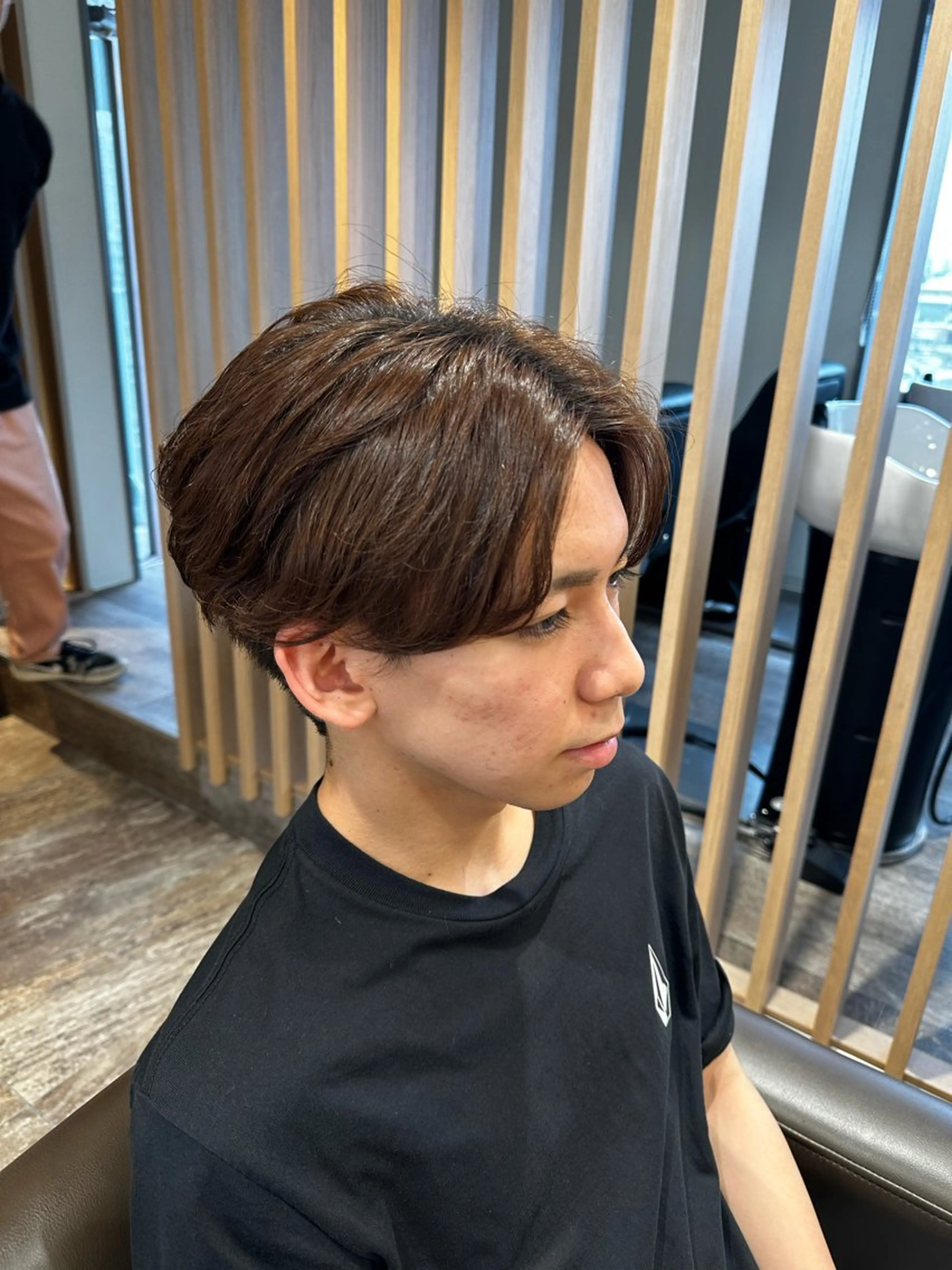 パーマ メンズ センターパート メンズパーマ ニュアンスパーマ メンズカット×眉毛 デザイナー⚘Nanaの眉毛・アイブロウイメージ