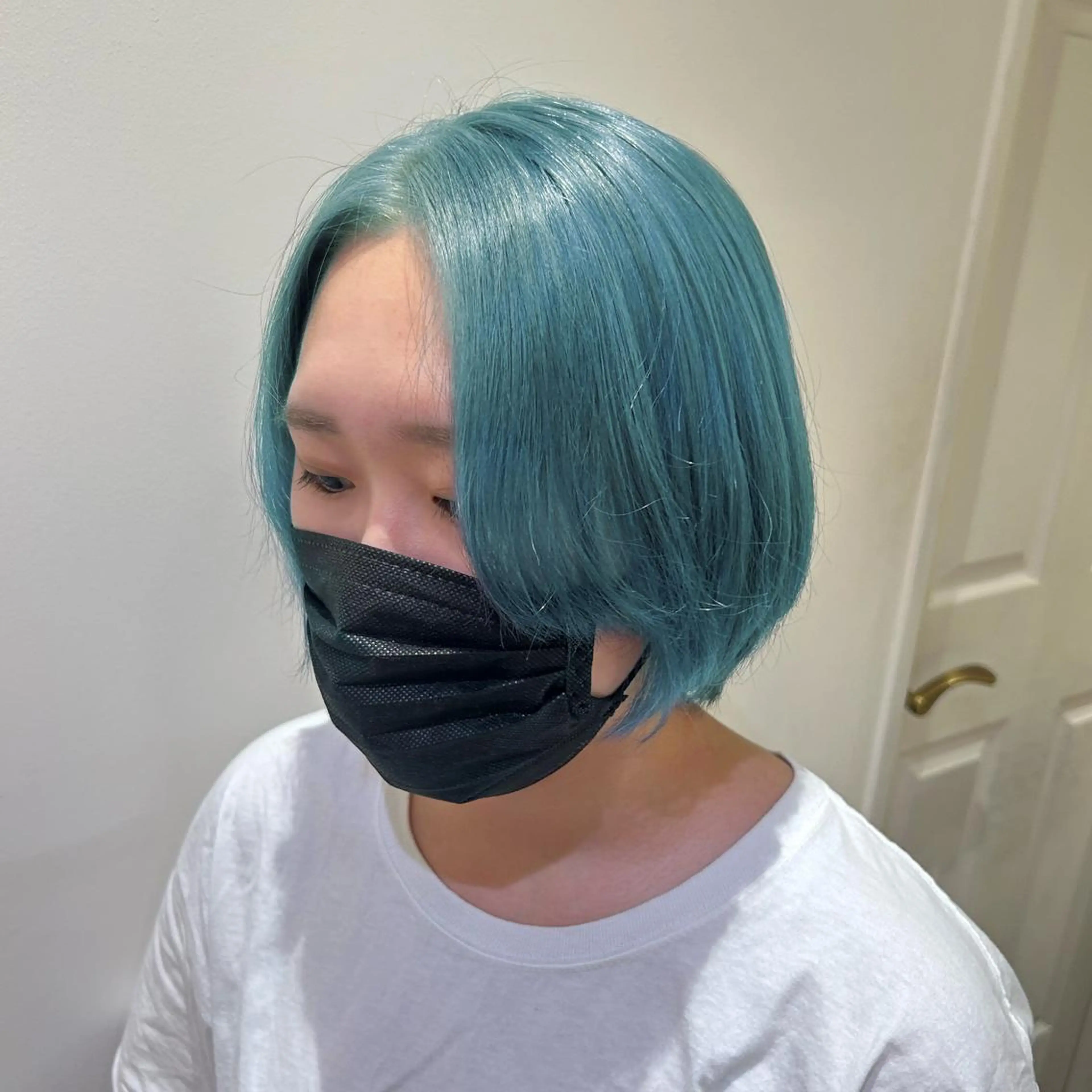 ショート カラー ブルーカラー ヘアカラー トリートメント ミユウ🕊長さ出し ・デザイカラーのヘアスタイル
