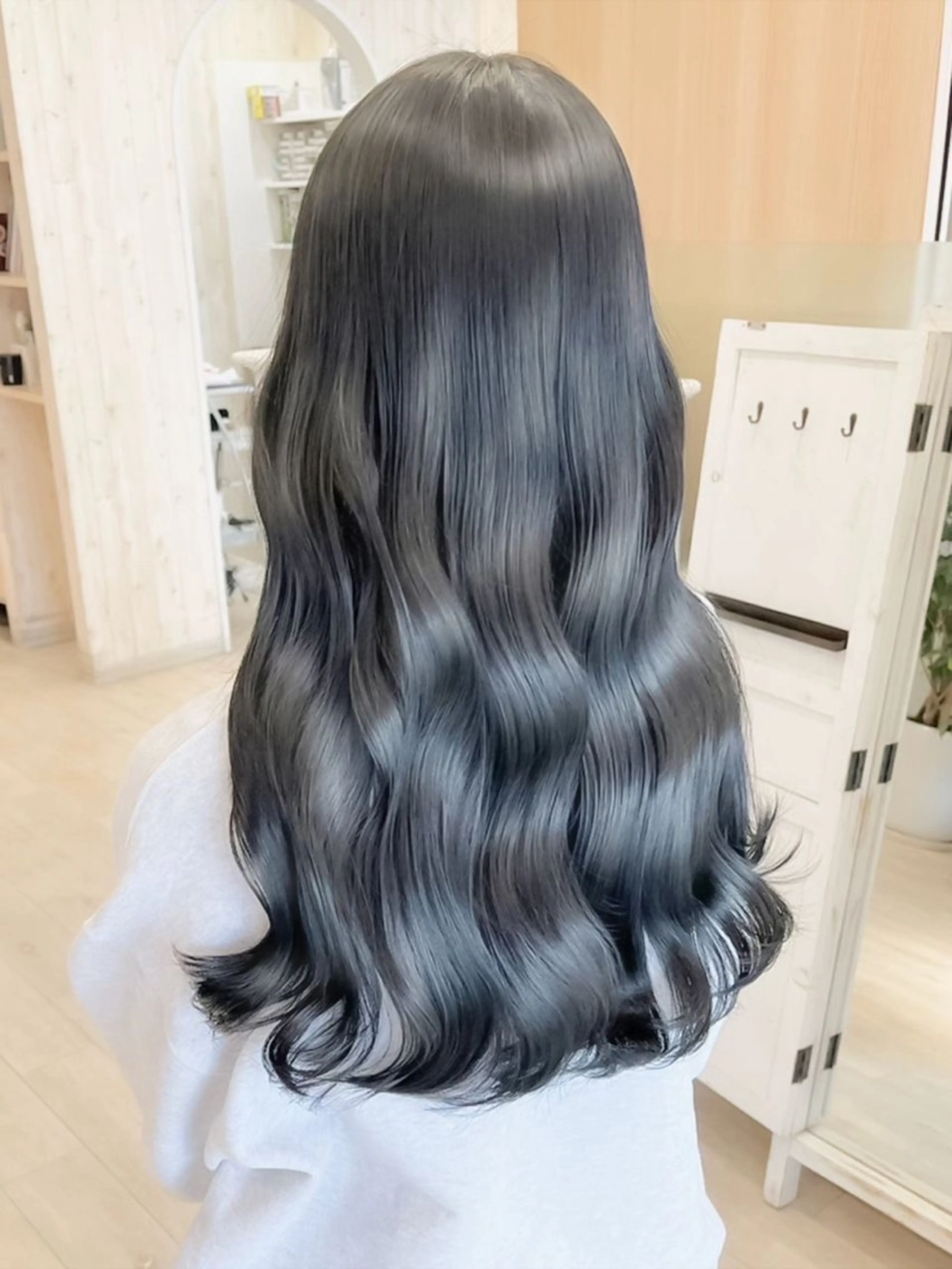 ロング トリートメント カット ヘアカラー アメモリ ヒロアキのヘアスタイル