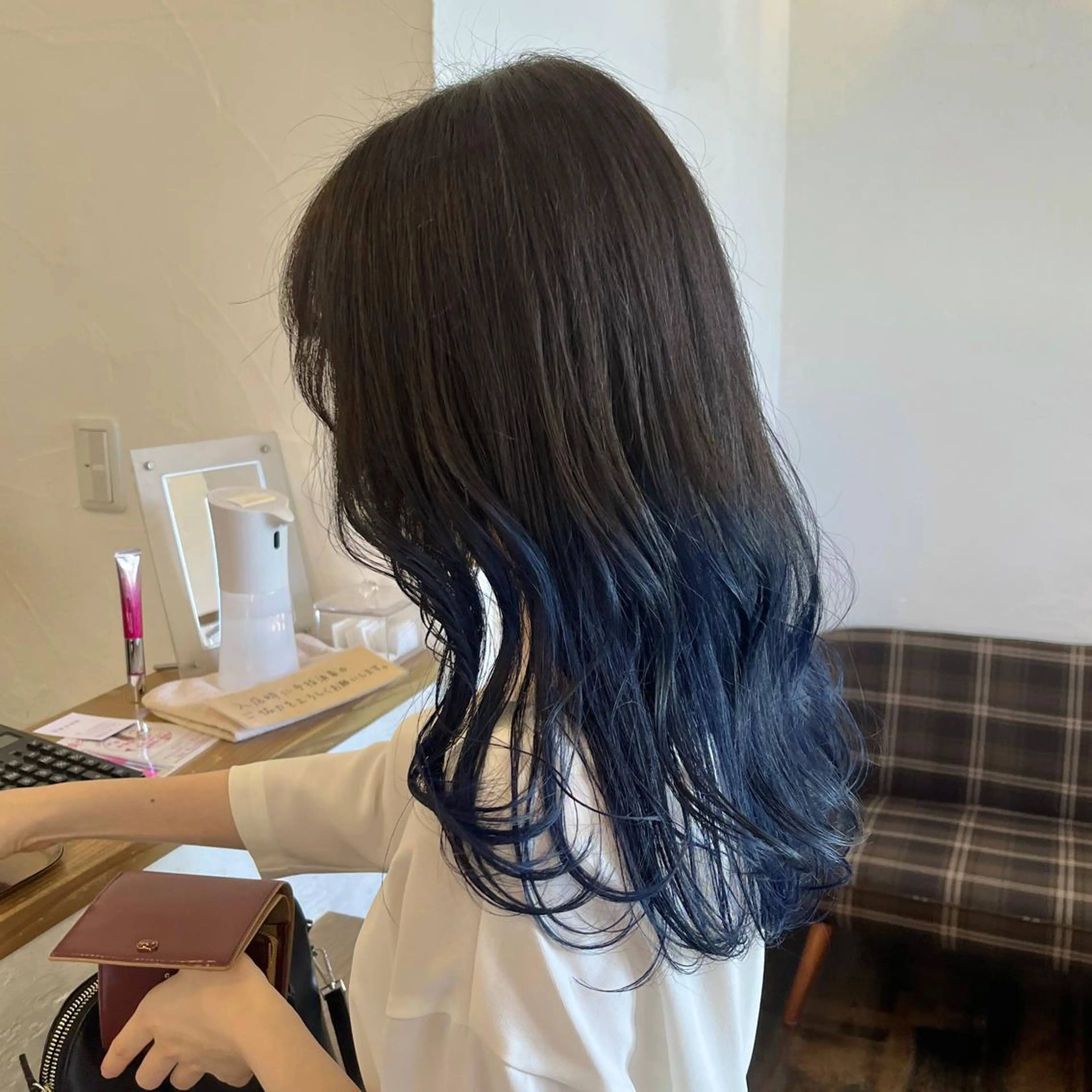 セミロング カラー ブルーカラー グラデーションカラー ネイビーカラー 伊藤ゆかり/髪質改善 /透明感カラーのヘアスタイル