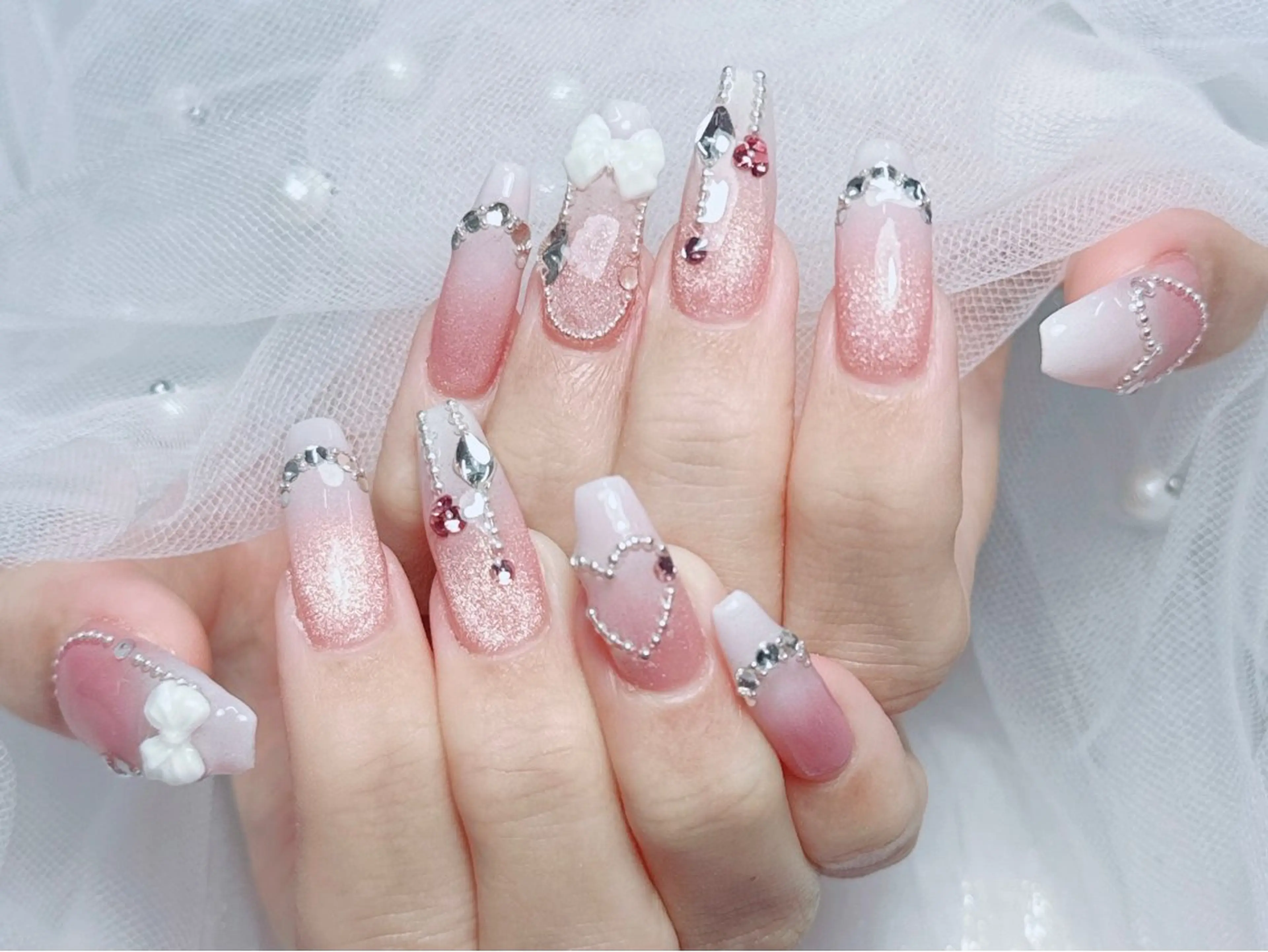 ネイル オーロラネイル チークネイル 長さ出し フットネイル フレンチネイル NaNa nailのネイルデザイン
