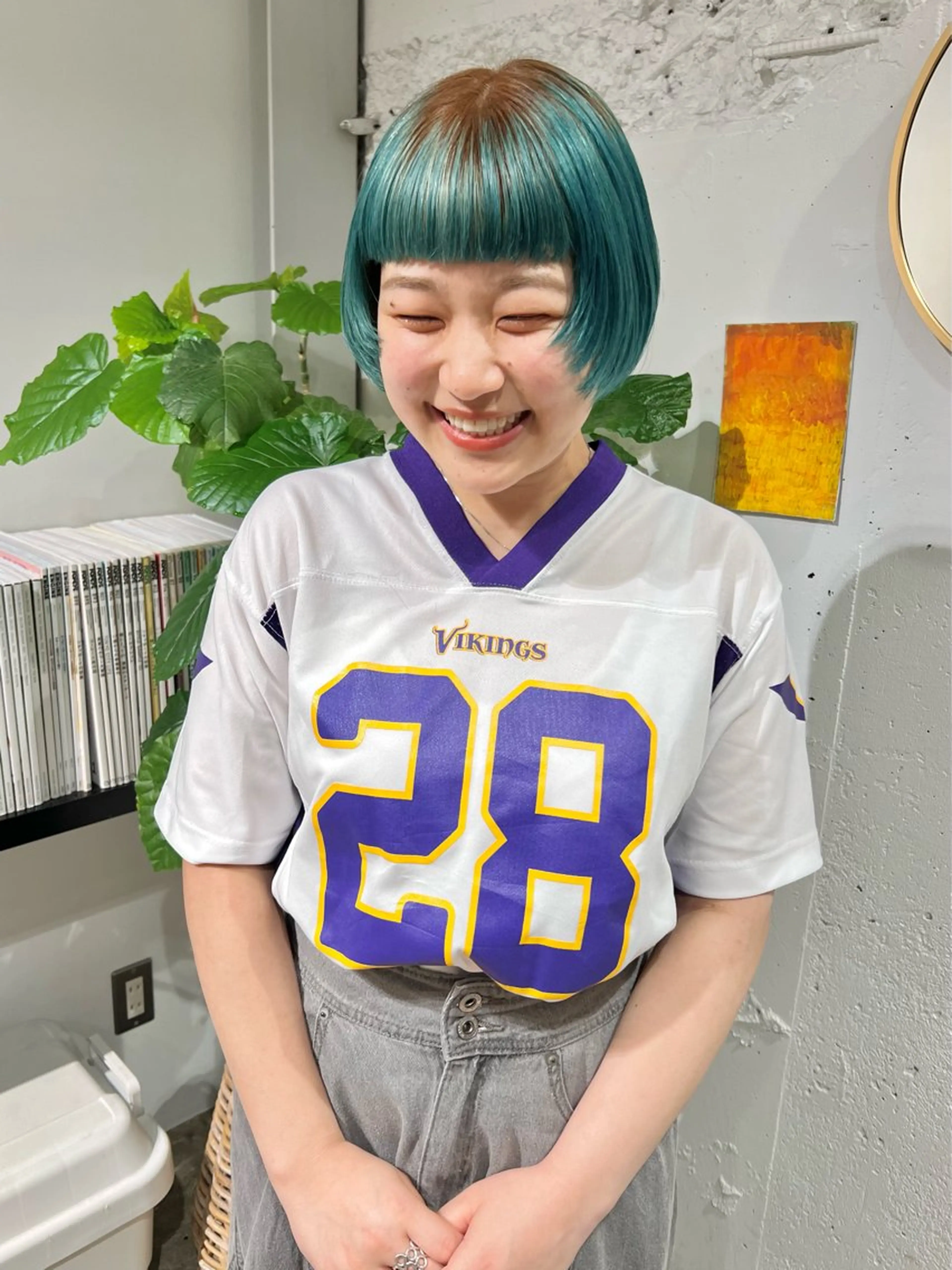 ショート カット ヘアカラー 石井 菜々のヘアスタイル