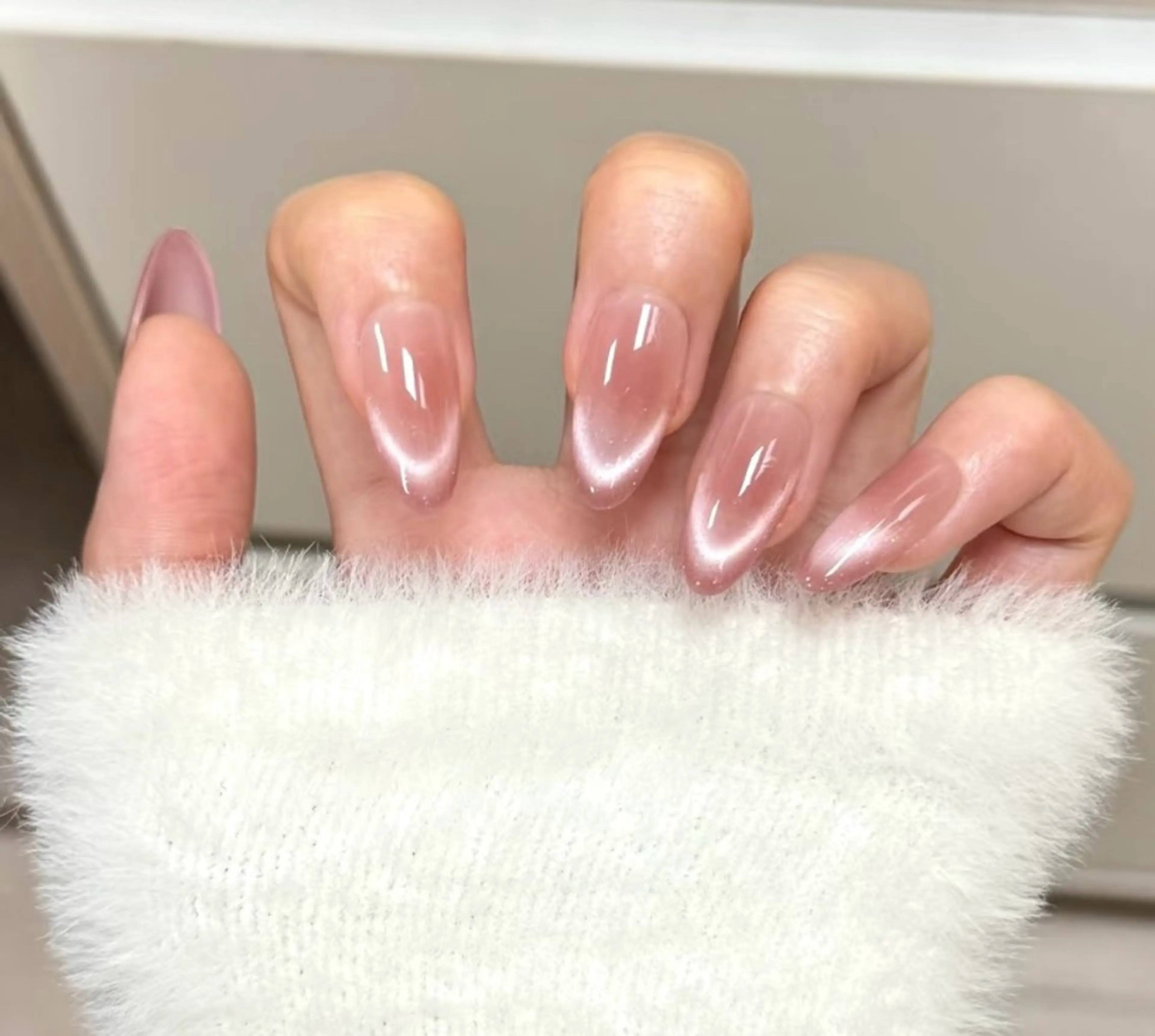 【💅八ンド・チップ長さだし】チ一クマグネットフレンチ🥰🥰ジエルオフ付き✨✨の写真