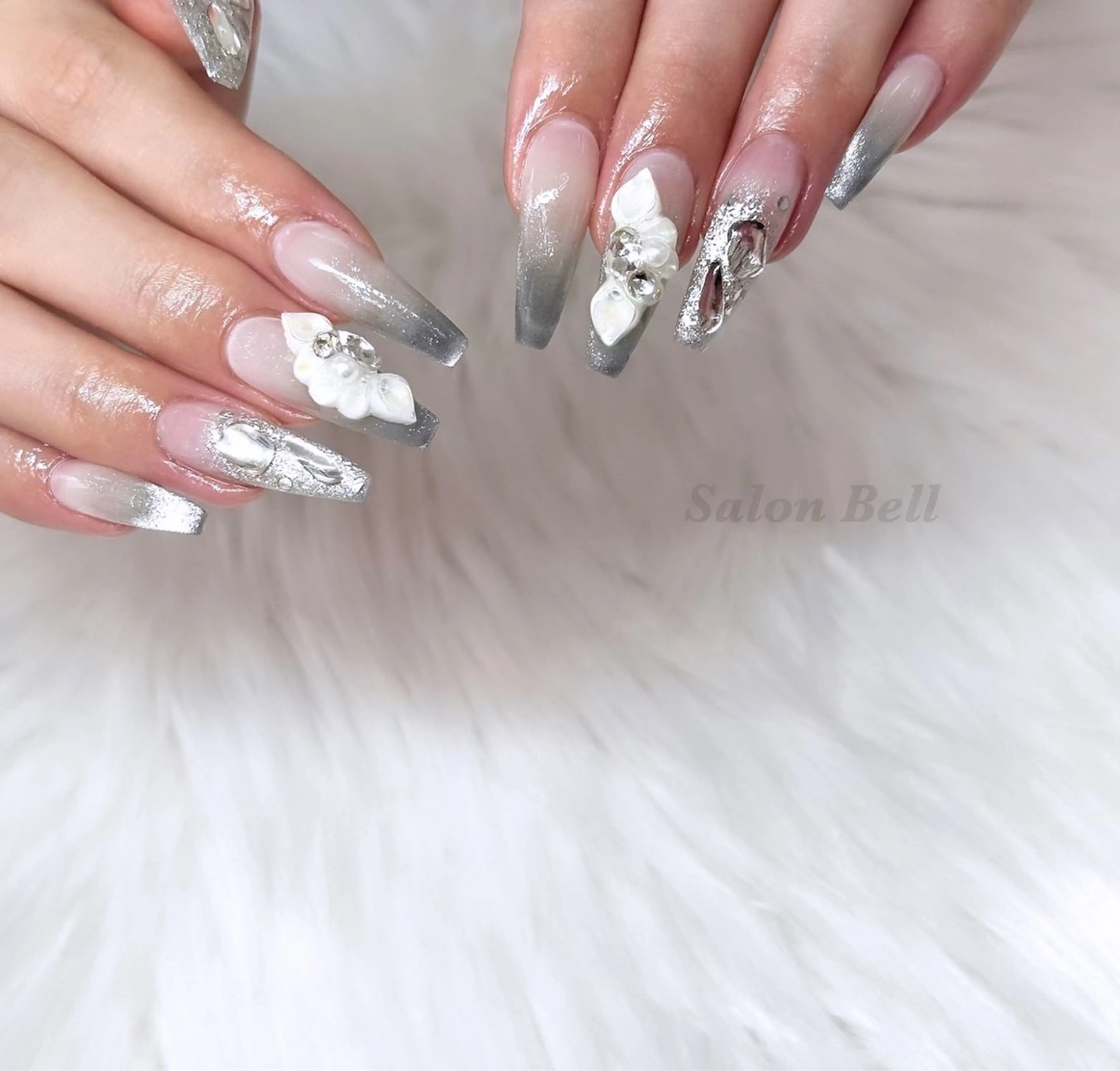 ネイル Bell 富田林店 SAYAKAのネイルデザイン