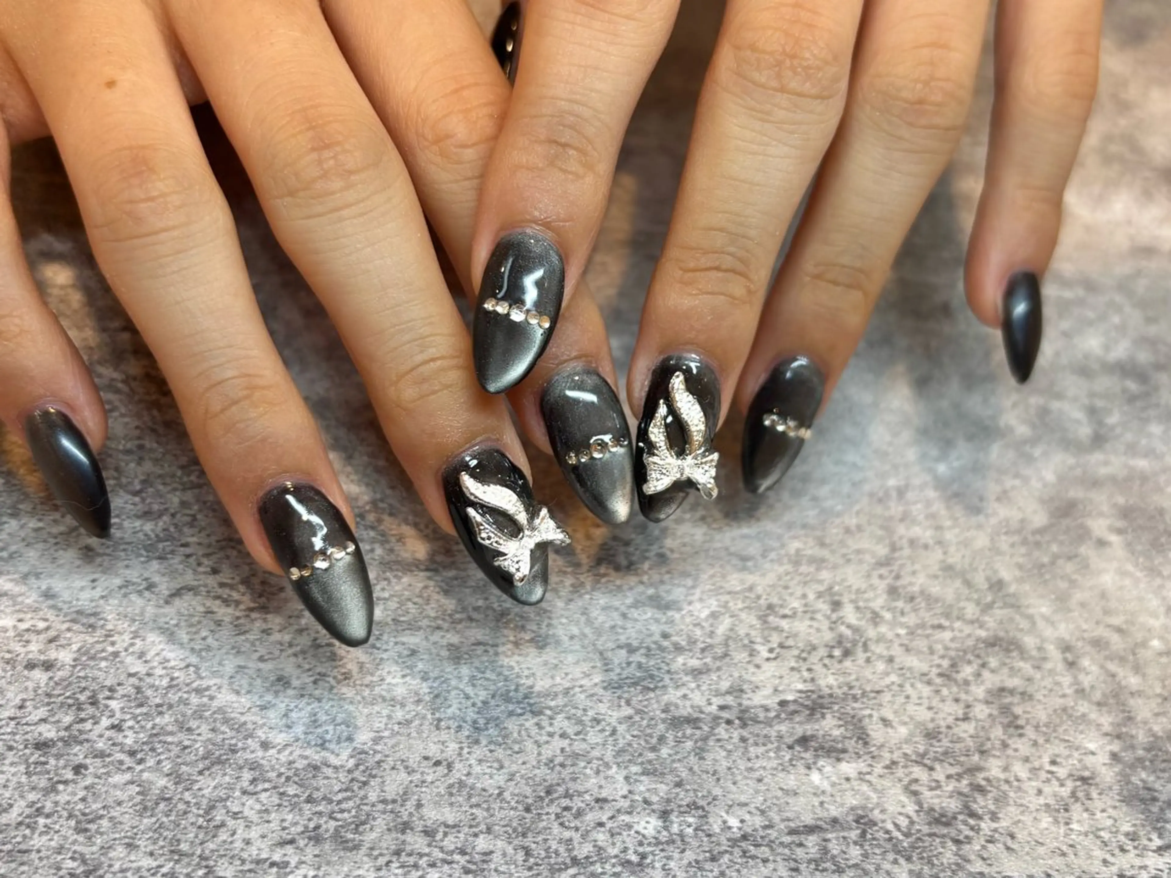 ネイル ハンドネイル AXSIA NAILのネイルデザイン