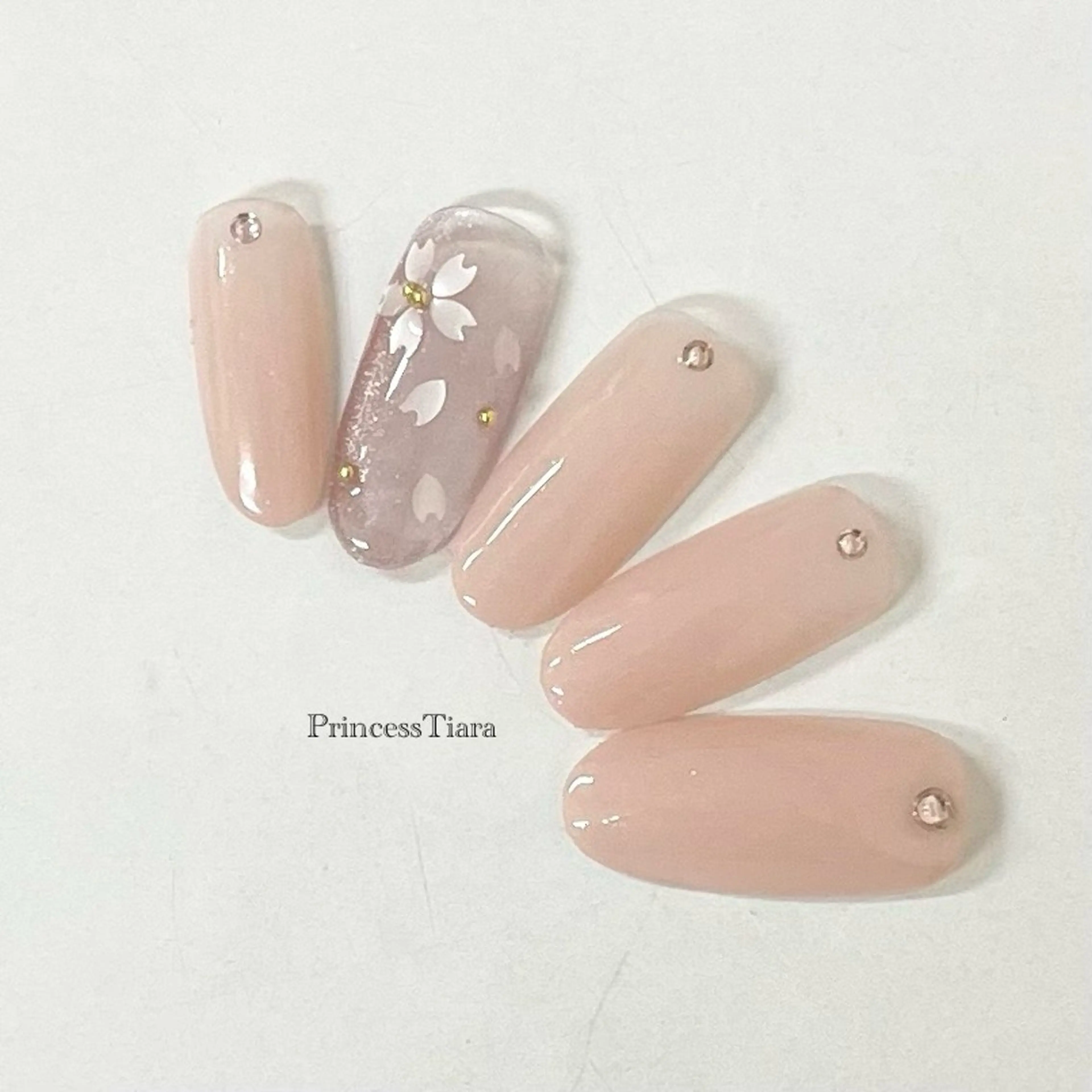 ネイル Grantulle collegeのネイルデザイン