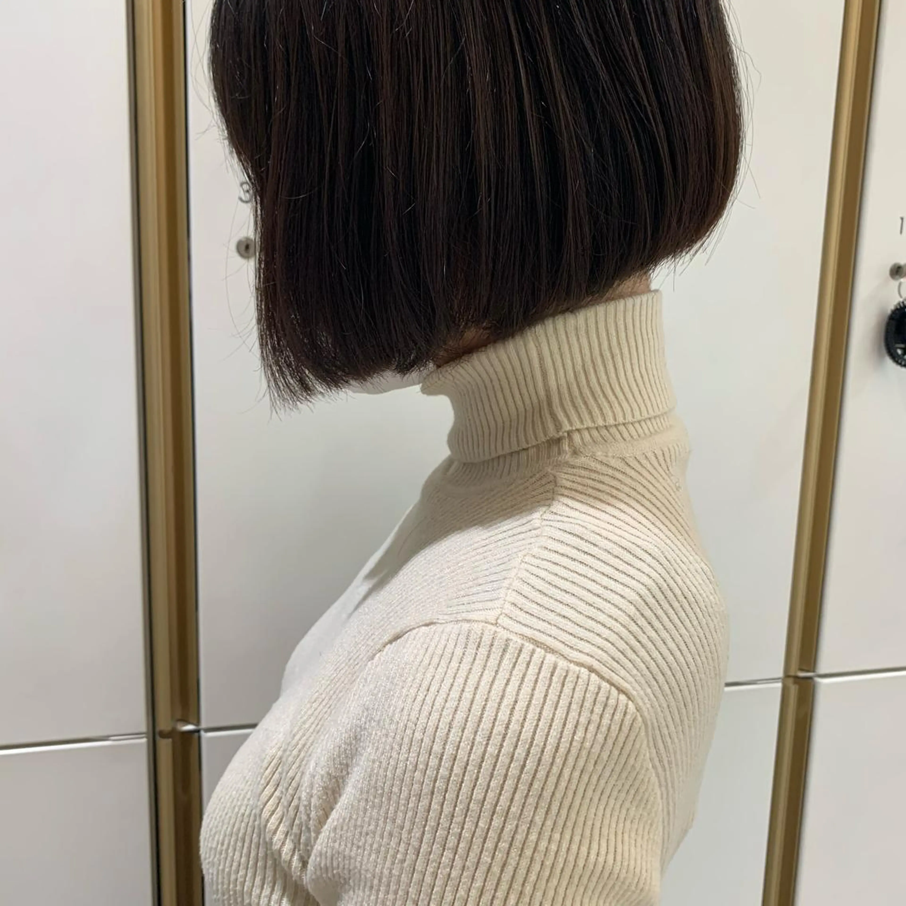ショート ボブ カット トリートメント ウスイ ハルカのヘアスタイル