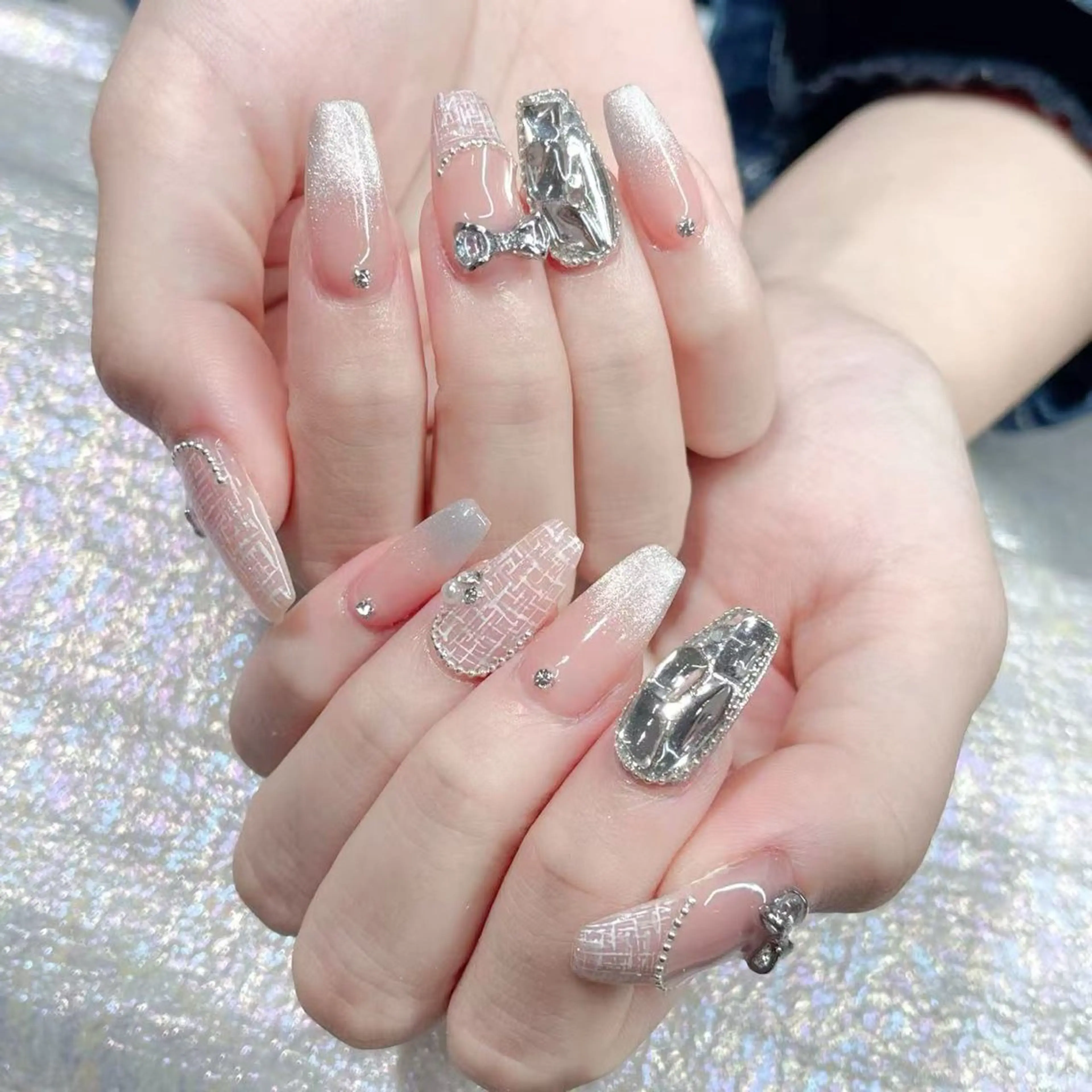 ネイル ハンドネイル Queens マオのネイルデザイン