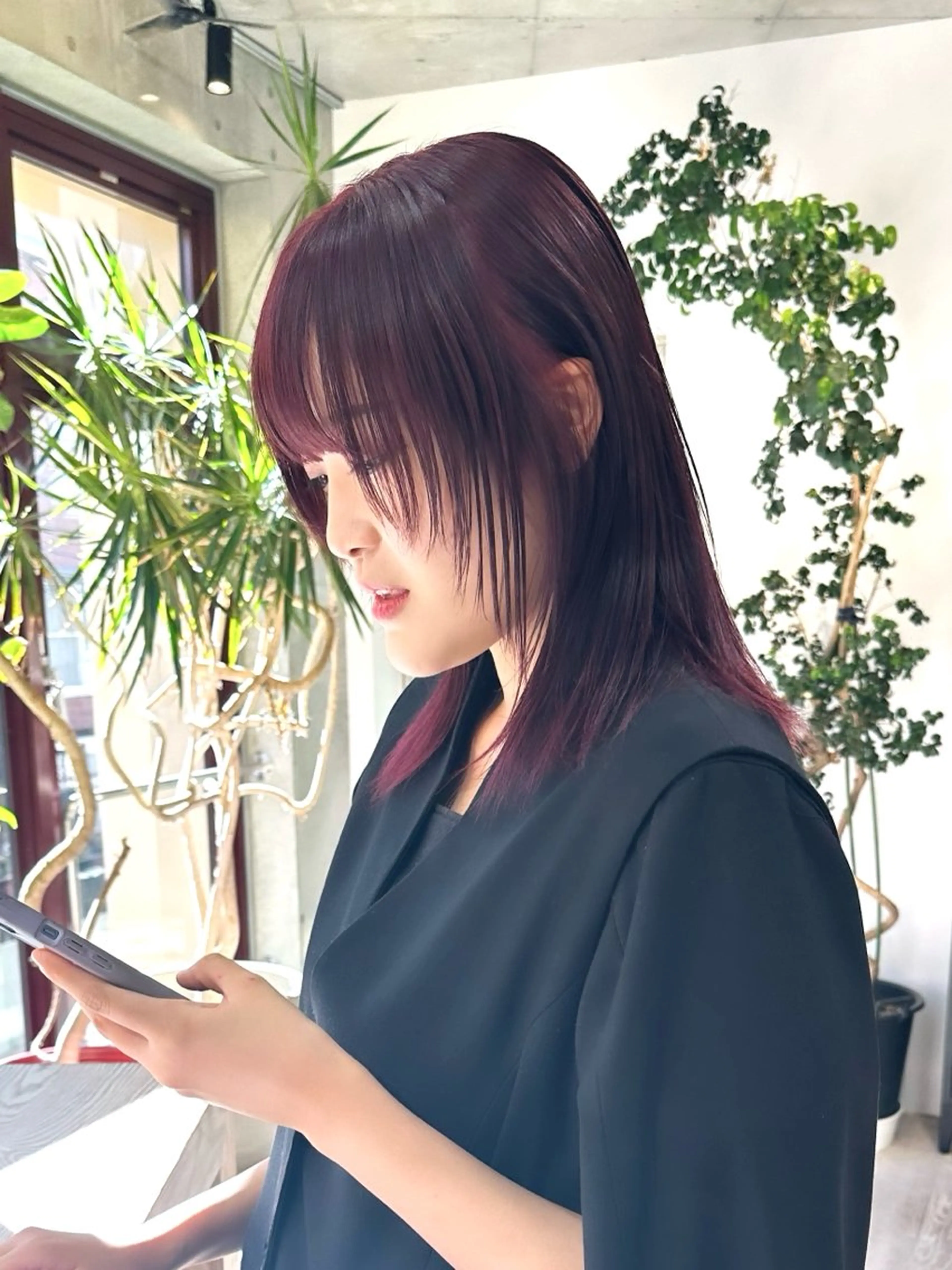 ミディアム 抜きっぱなしブロンド ササキカズマのヘアスタイル