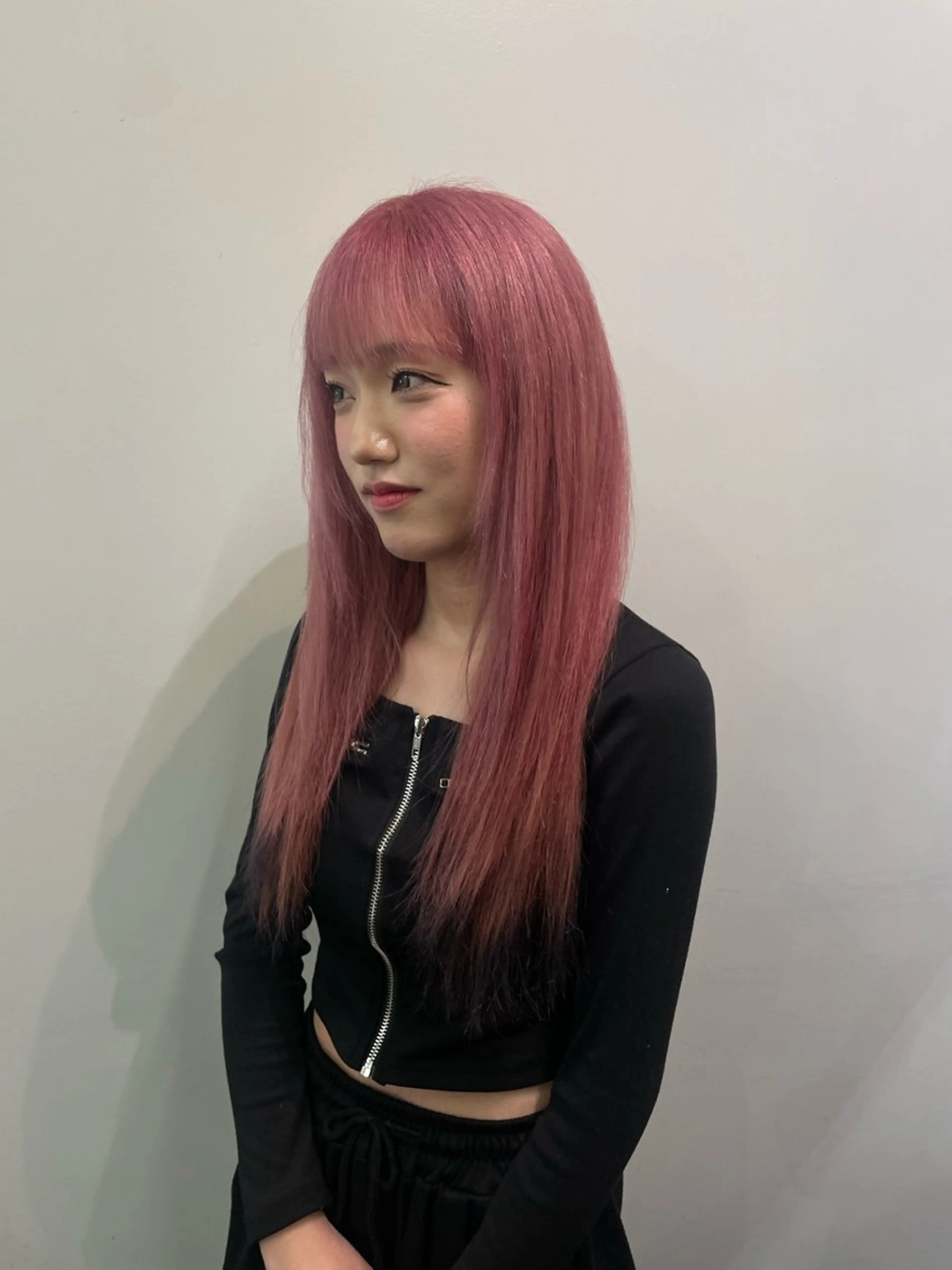 ロング カラー デザインカラー 都築 あんずのヘアスタイル