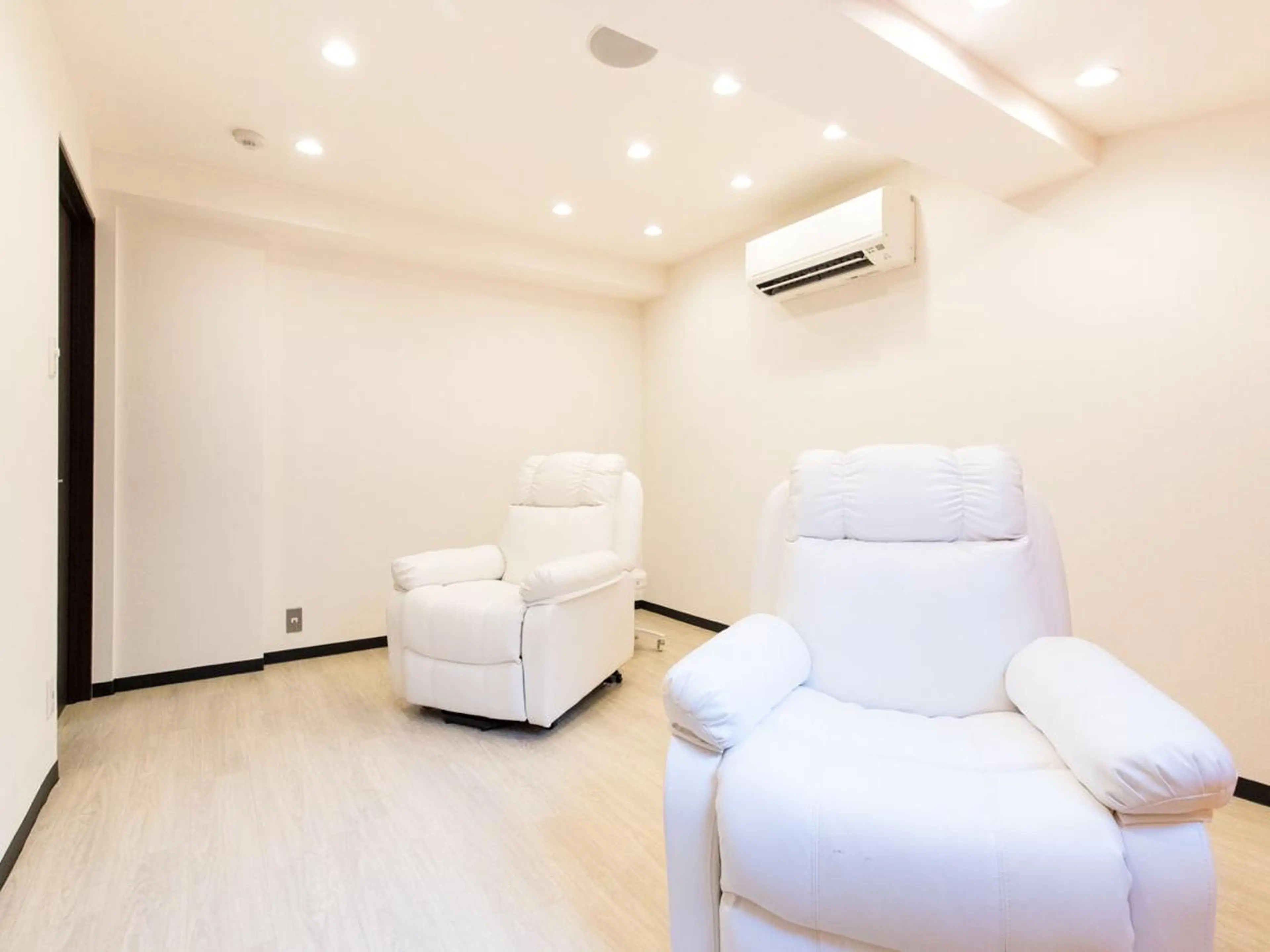 マツエク・マツパ Hair make VERDA所属・富永 憲一郎のヘアスタイル