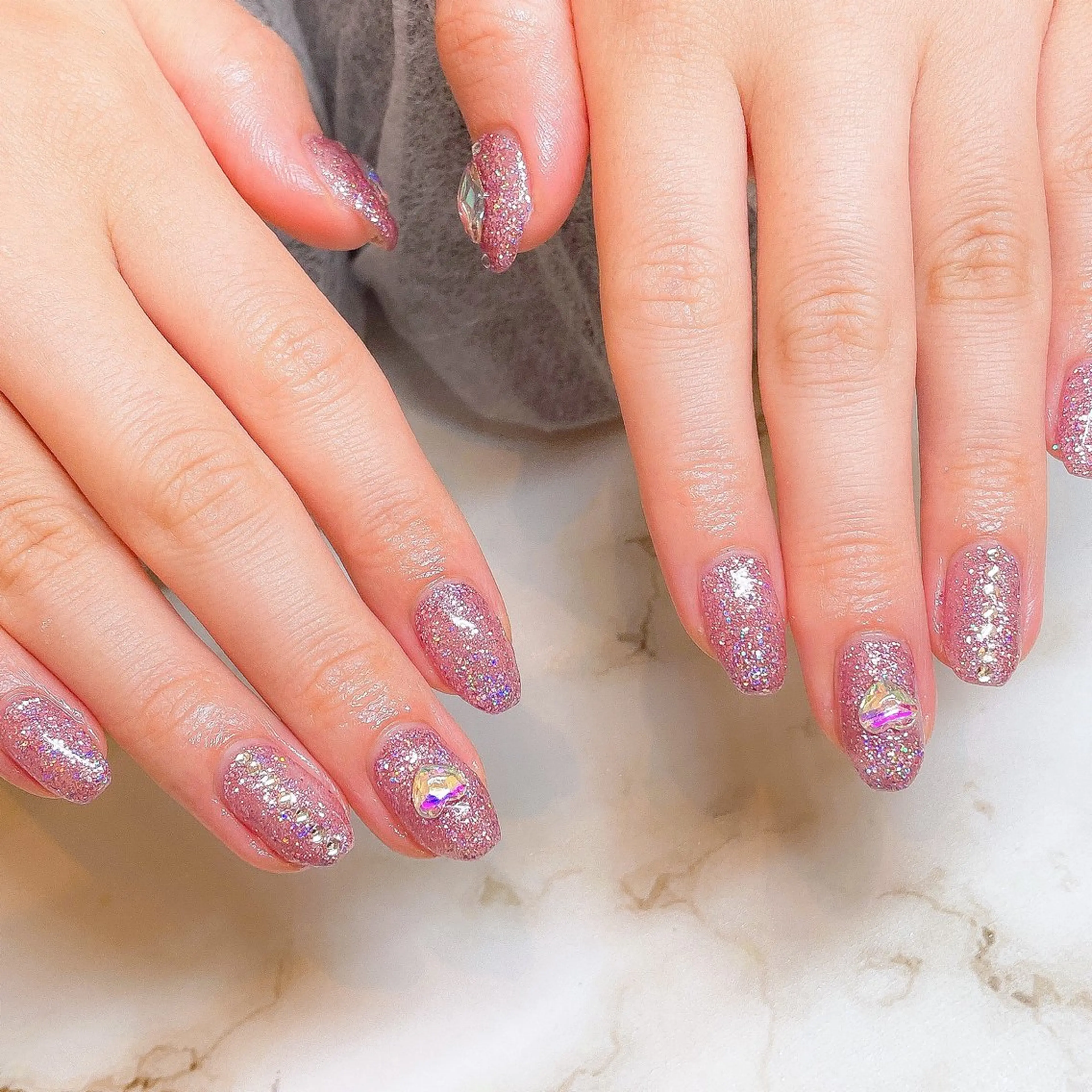 ネイル ハンドネイル beauty salon100＋所属・100＋ Yuuのネイルデザイン