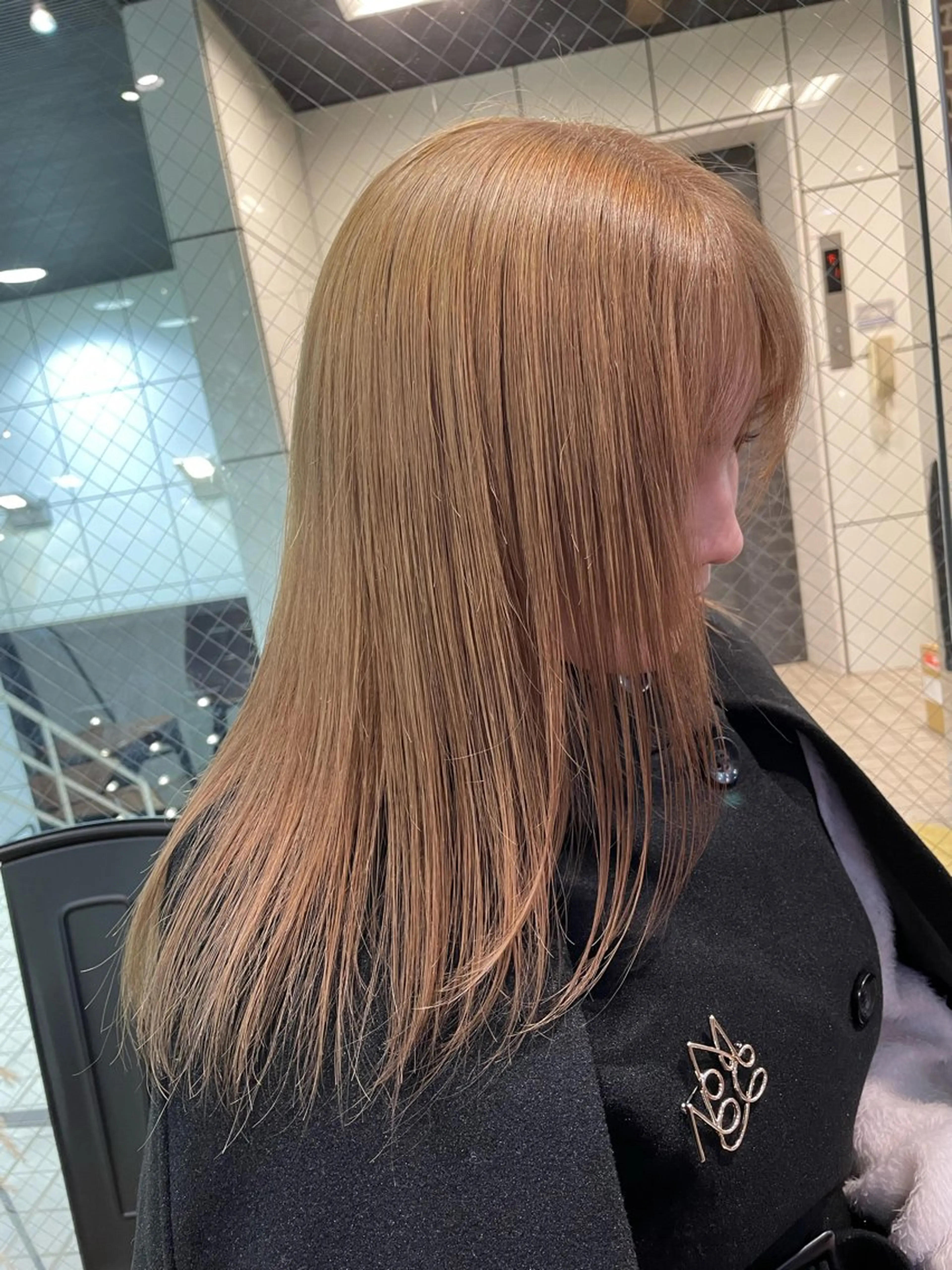 セミロング カラー ‪るか/‪透明感 カラー/アレンジのヘアスタイル