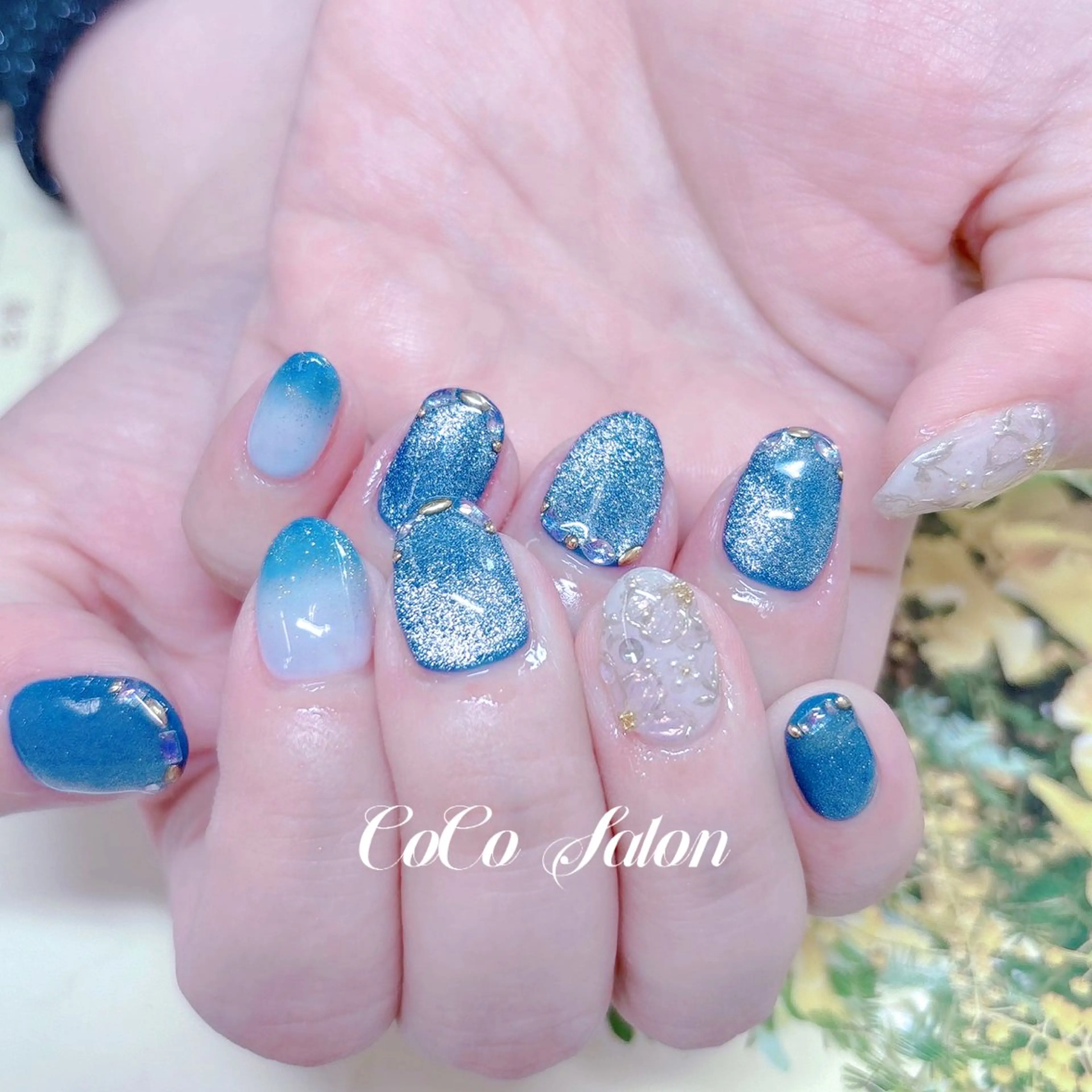 ネイル ブルー ジェルネイル グラデーション マグネットネイル ミラーネイル ハンドネイル CoCoSalon ネイル/まつ毛予約のネイルデザイン