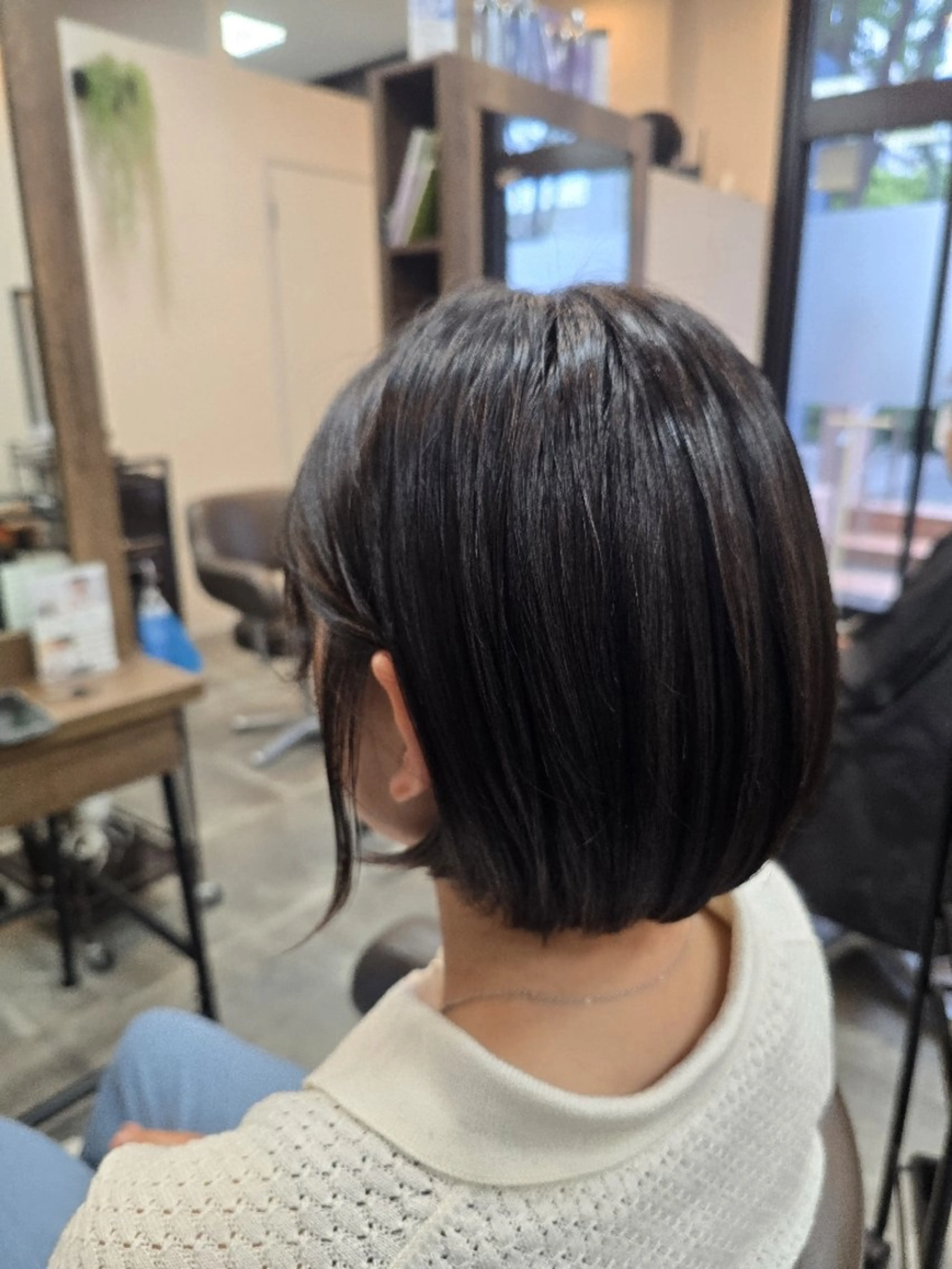 🎀 ダメージケア完璧♪酸熱ストレート＋カット ¥14,000の写真