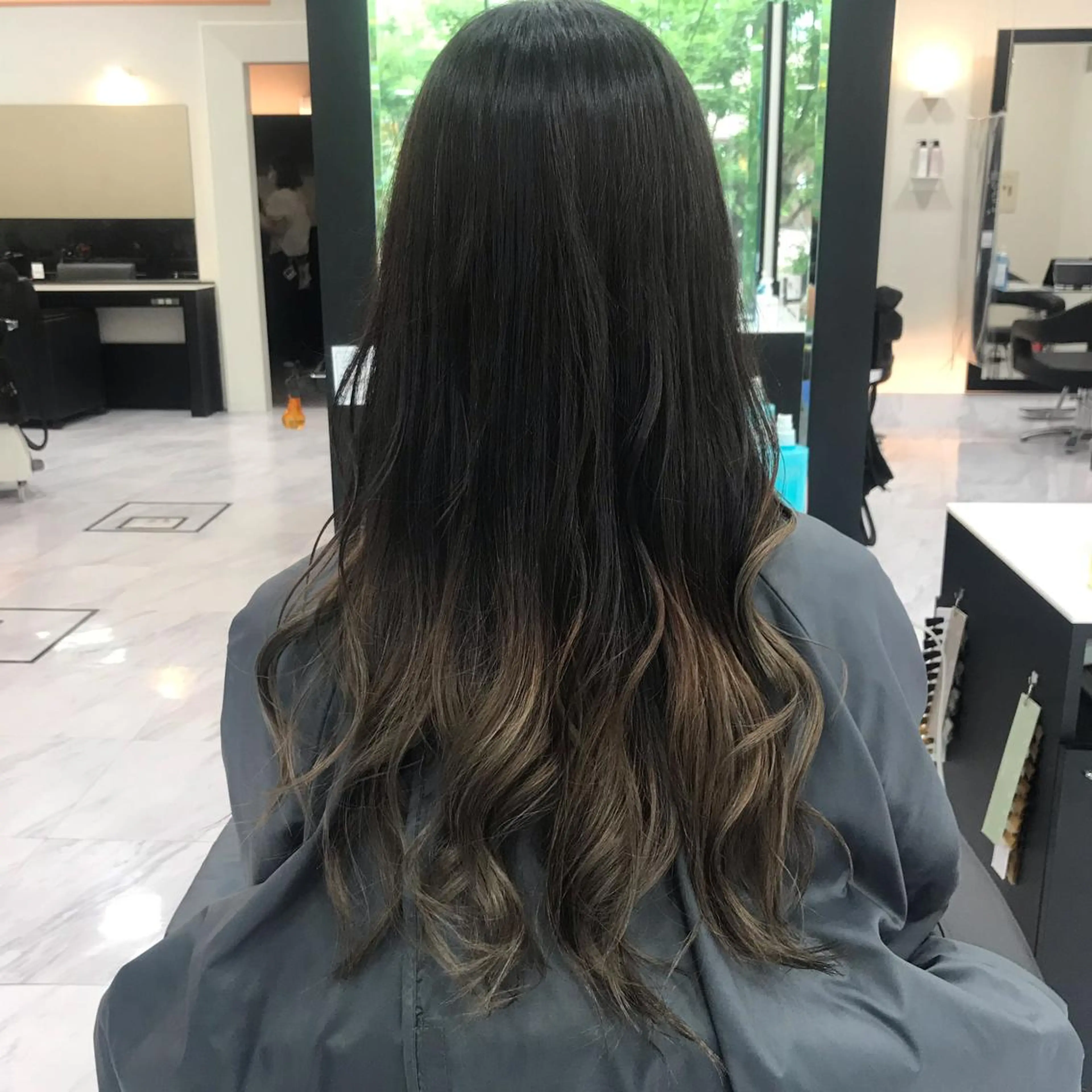 ロング カラー グラデーションカラー 🌼杉田 胡桃🌼のヘアスタイル