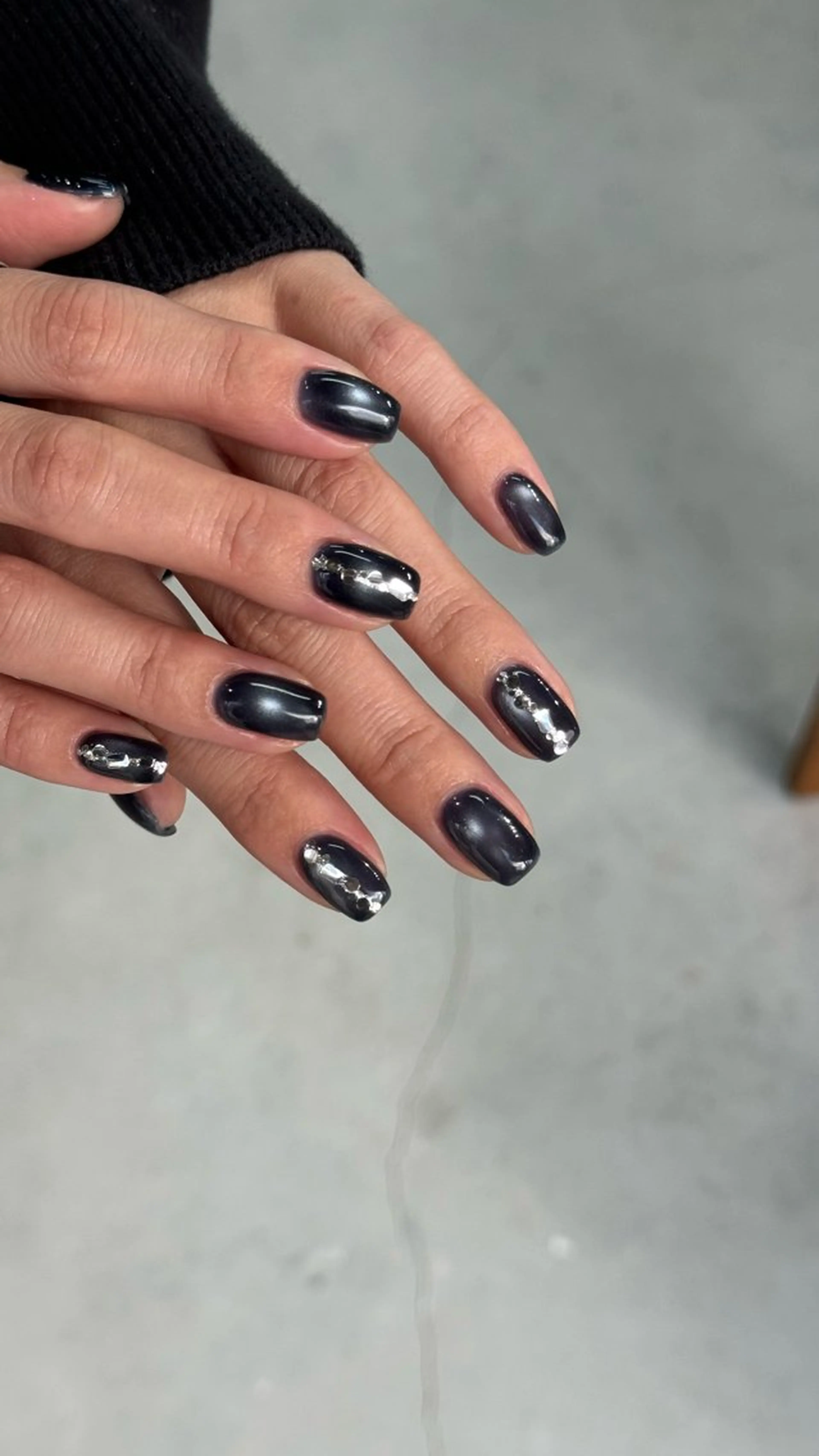 ネイル キラキラネイル マグネットネイル ハンドネイル Momoka ネイリスト福岡/薬院のネイルデザイン