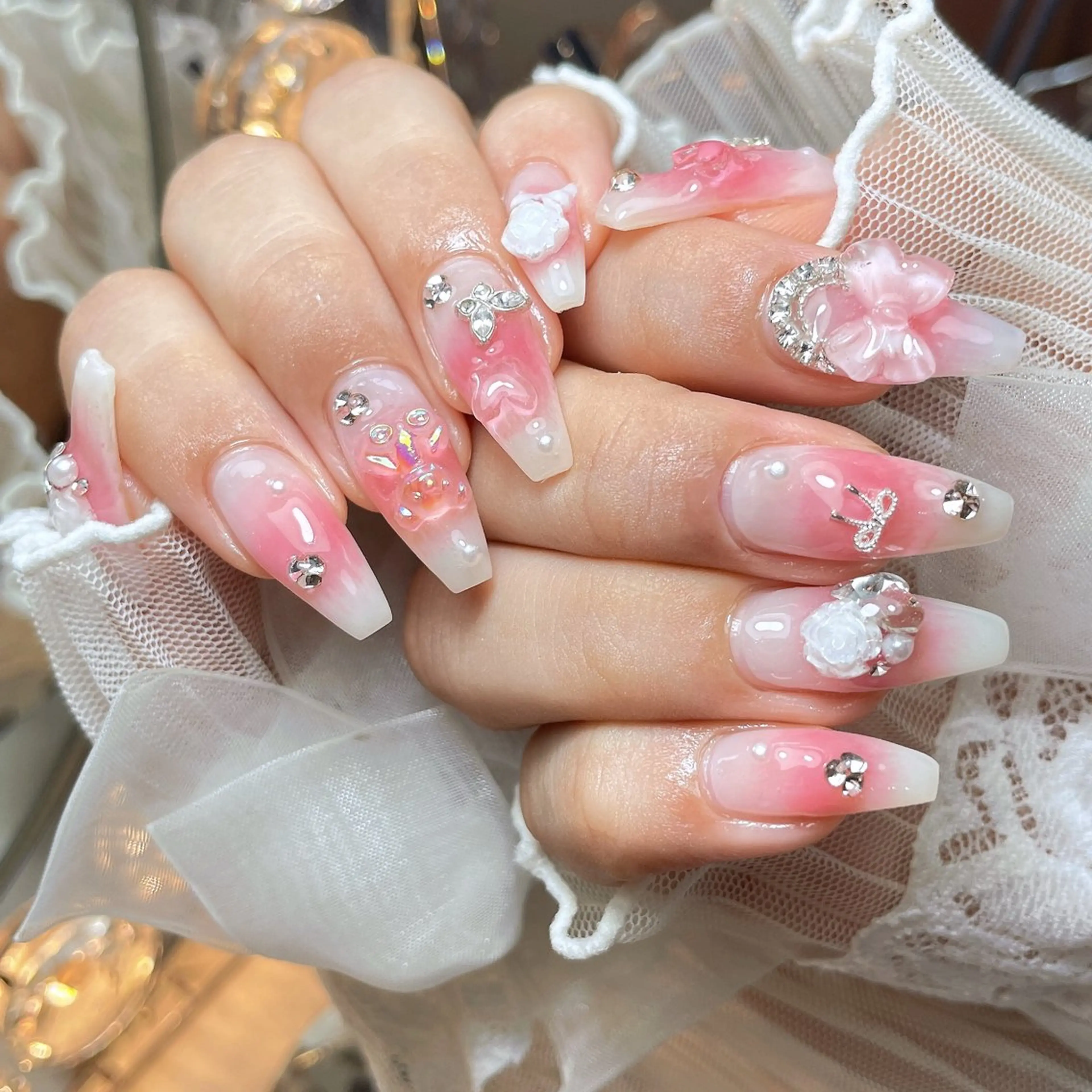 ネイル 23時まで❤︎韓国、 ワンホンネイルのネイルデザイン