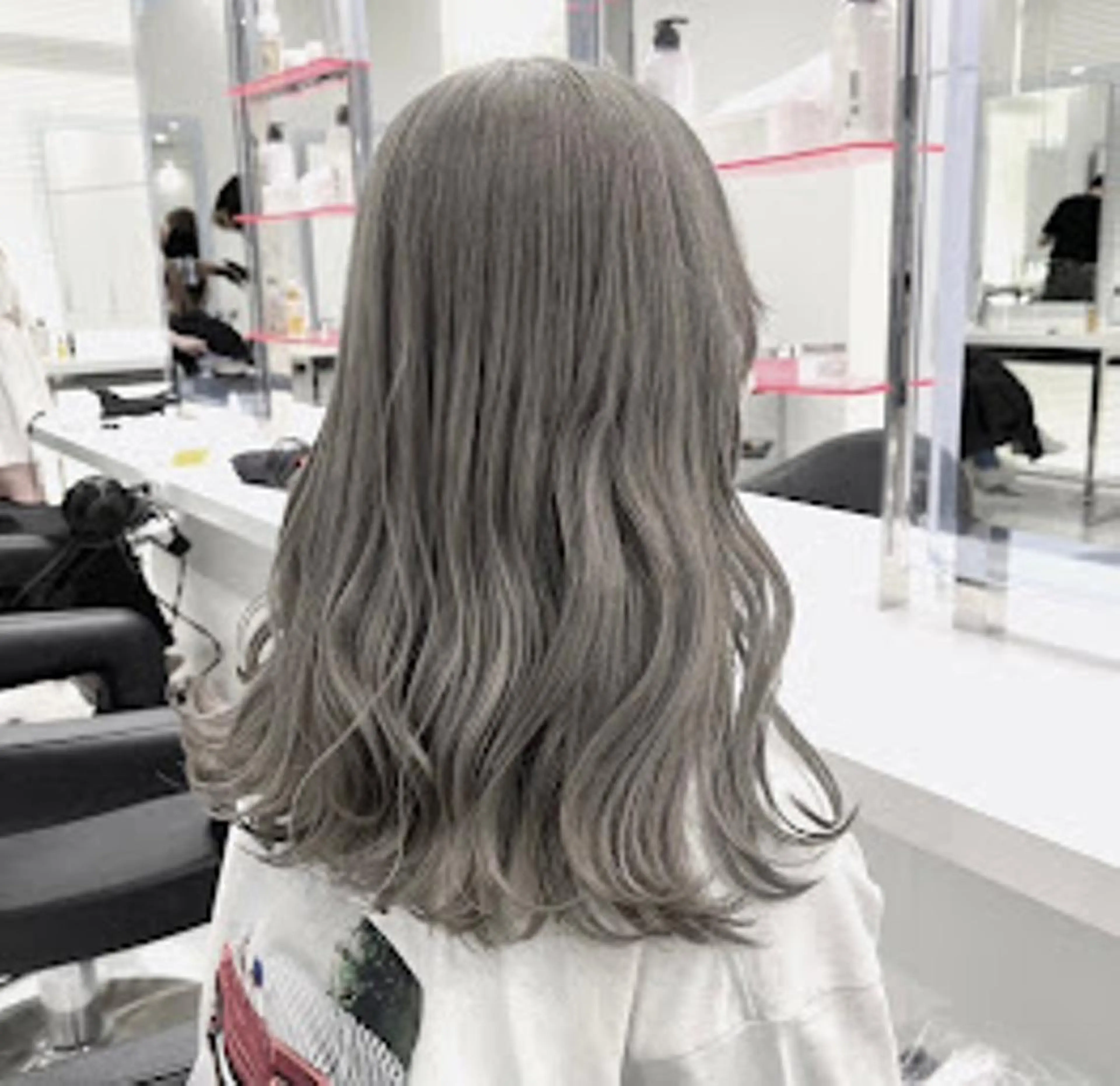 カラー 🫧渋谷🫧 DANCE🫧のヘアスタイル