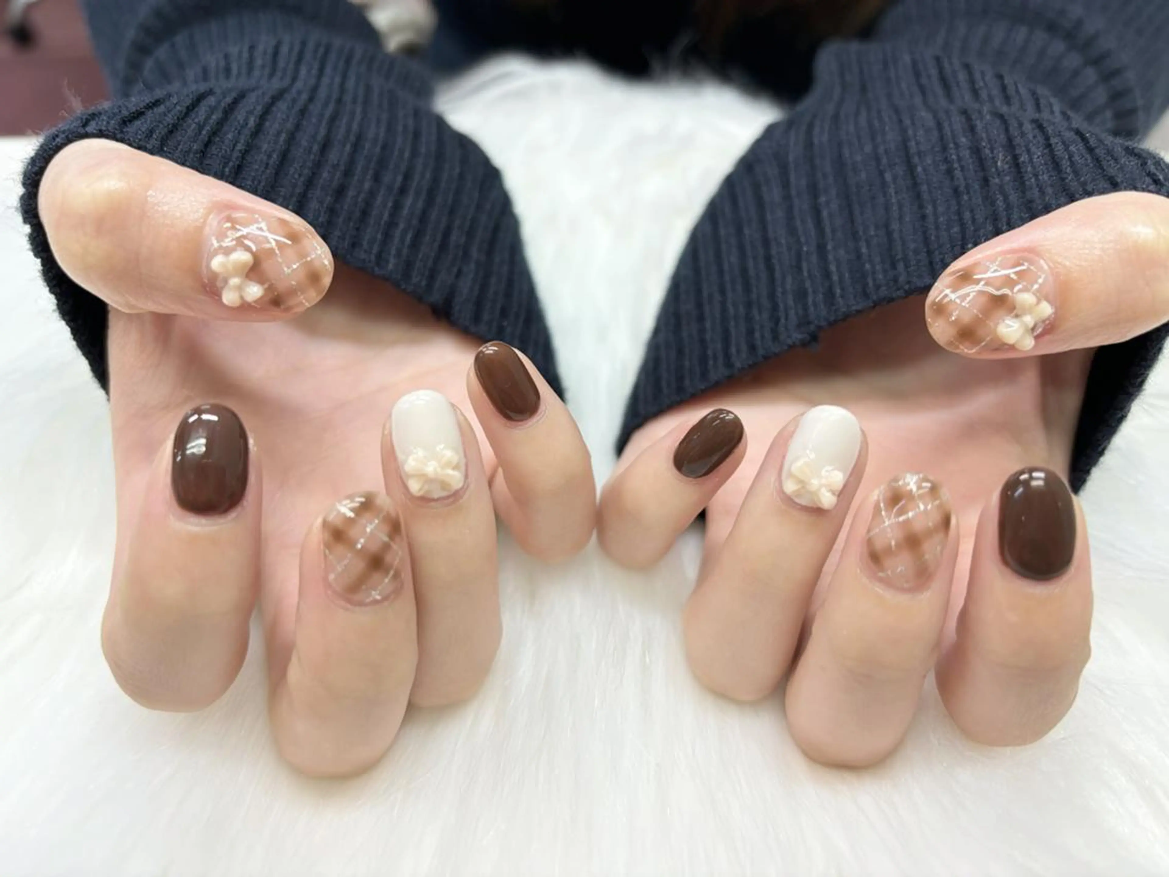 ネイル チークネイル 長さ出し フットネイル フレンチネイル ジェルネイル ハンドネイル リラネイル Aikenのネイルデザイン