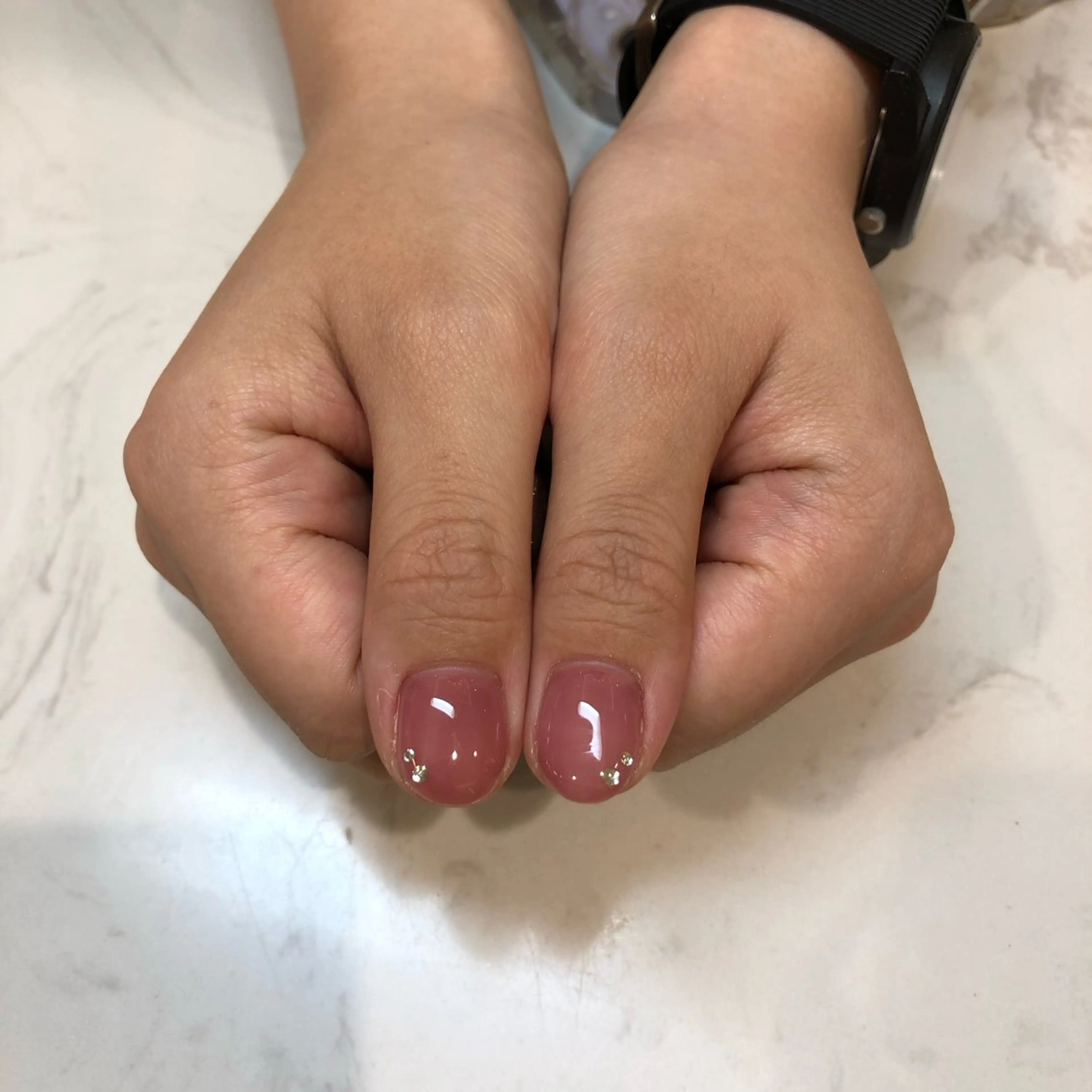 ネイル Raviy  新宿店所属・わたなべ あやかのネイルデザイン