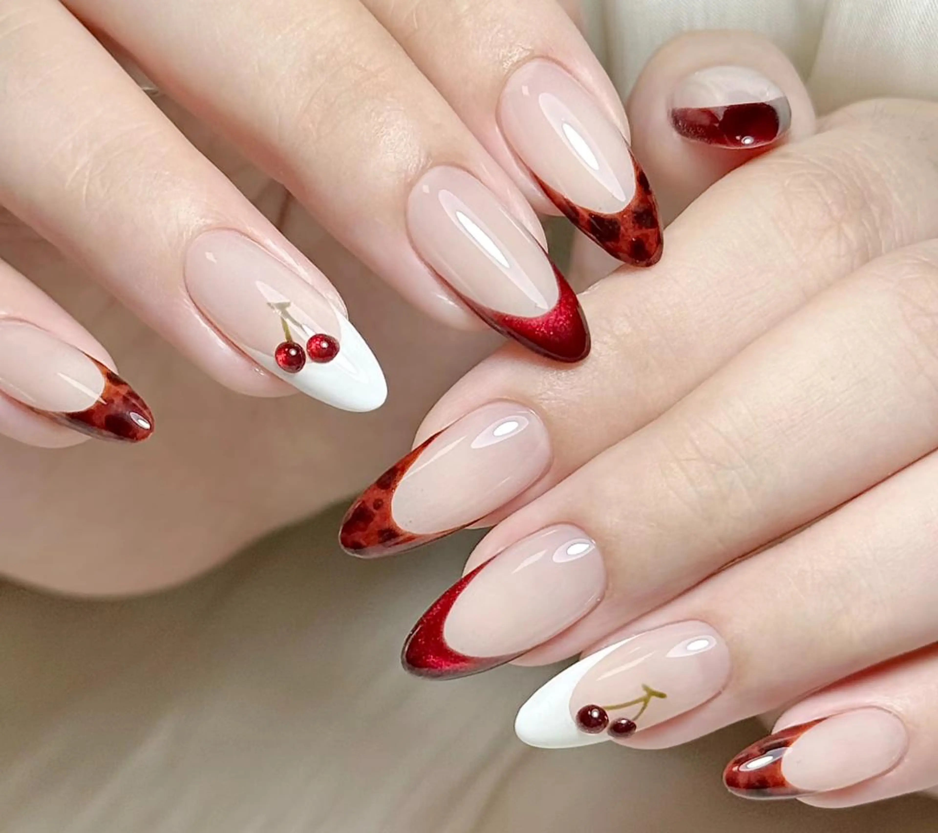 ネイル ハンドネイル 🎀 Ayaka_nailのネイルデザイン