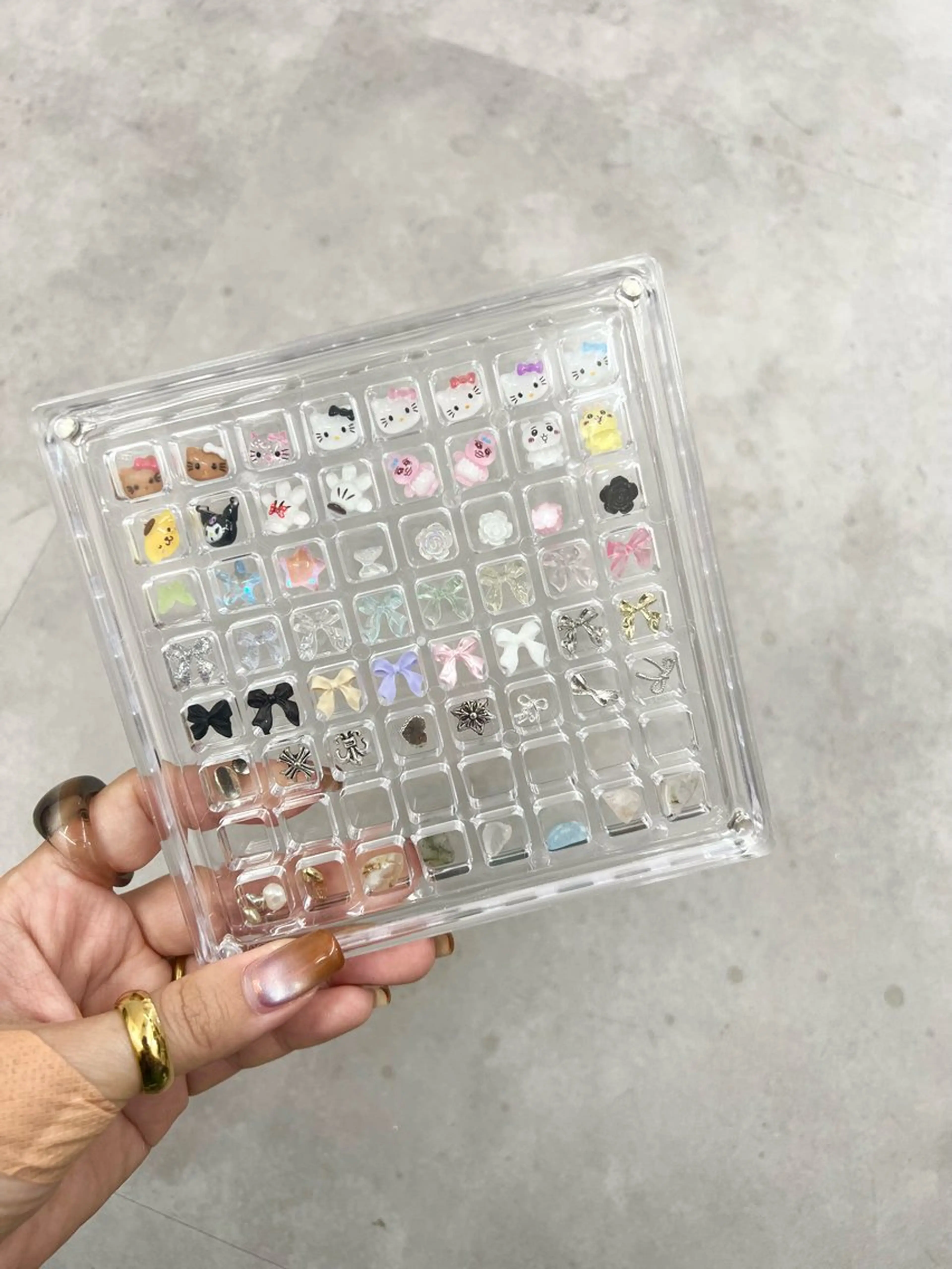 ネイル ジェルネイル マグネットネイル ニュアンスネイル パラジェル リボン ハンドネイル ハンドケア Bana_ Nailのネイルデザイン