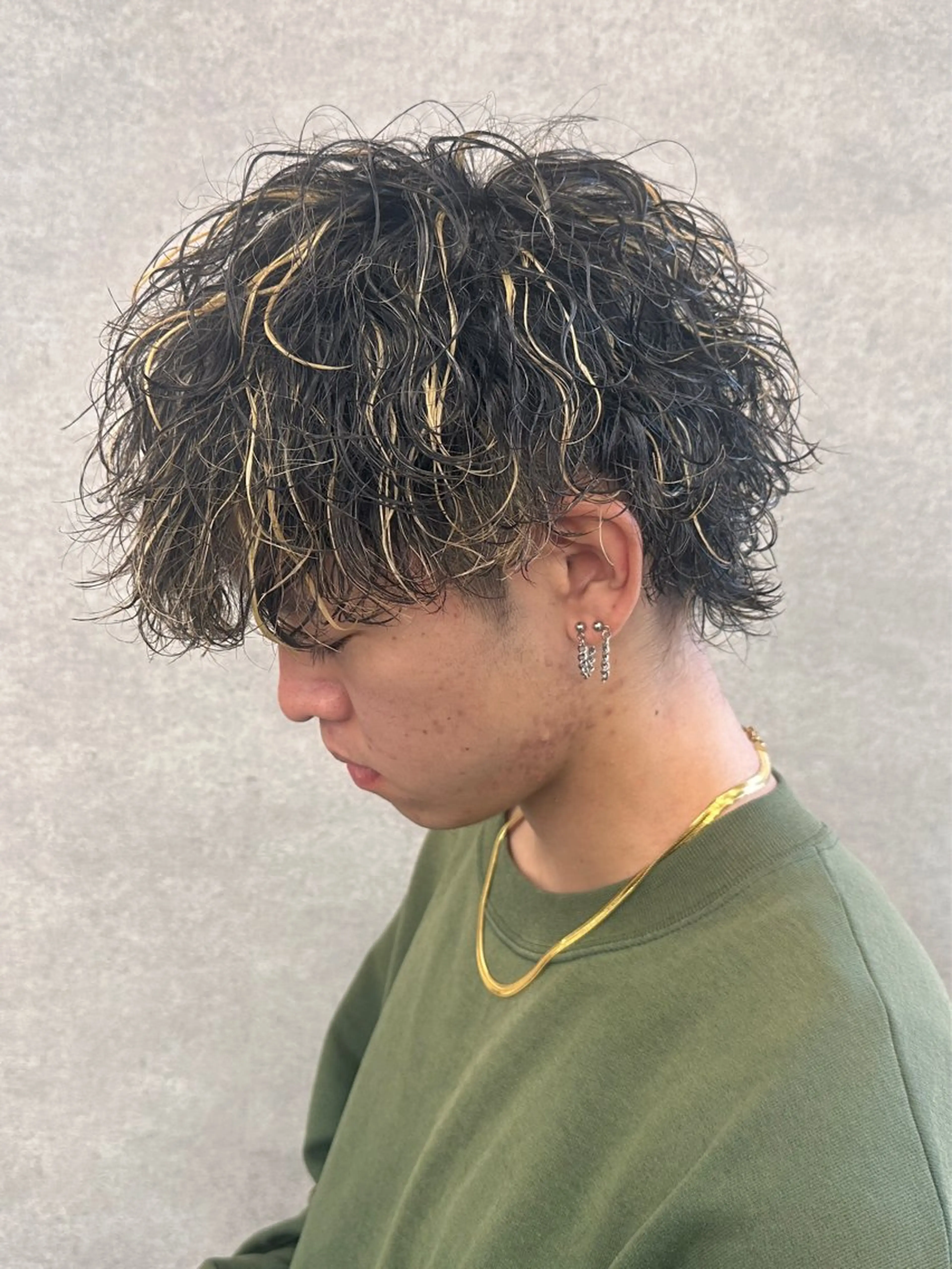 カラー パーマ メンズ 渋谷駅から徒歩1分 BLUCKメンズヘアのヘアスタイル