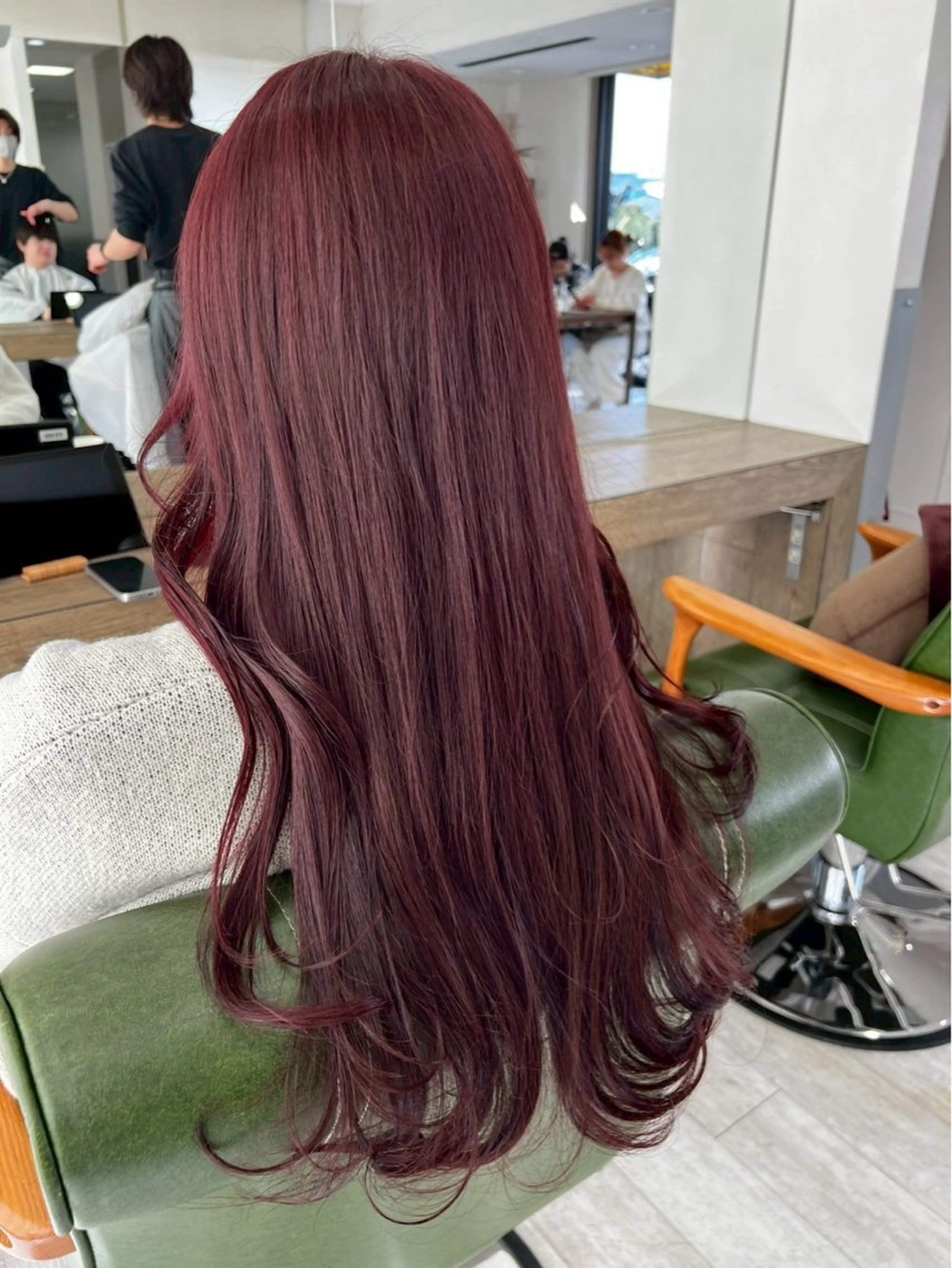 ロング ヘアカラー hair&beauty the B所属・尾崎 虹美のヘアスタイル