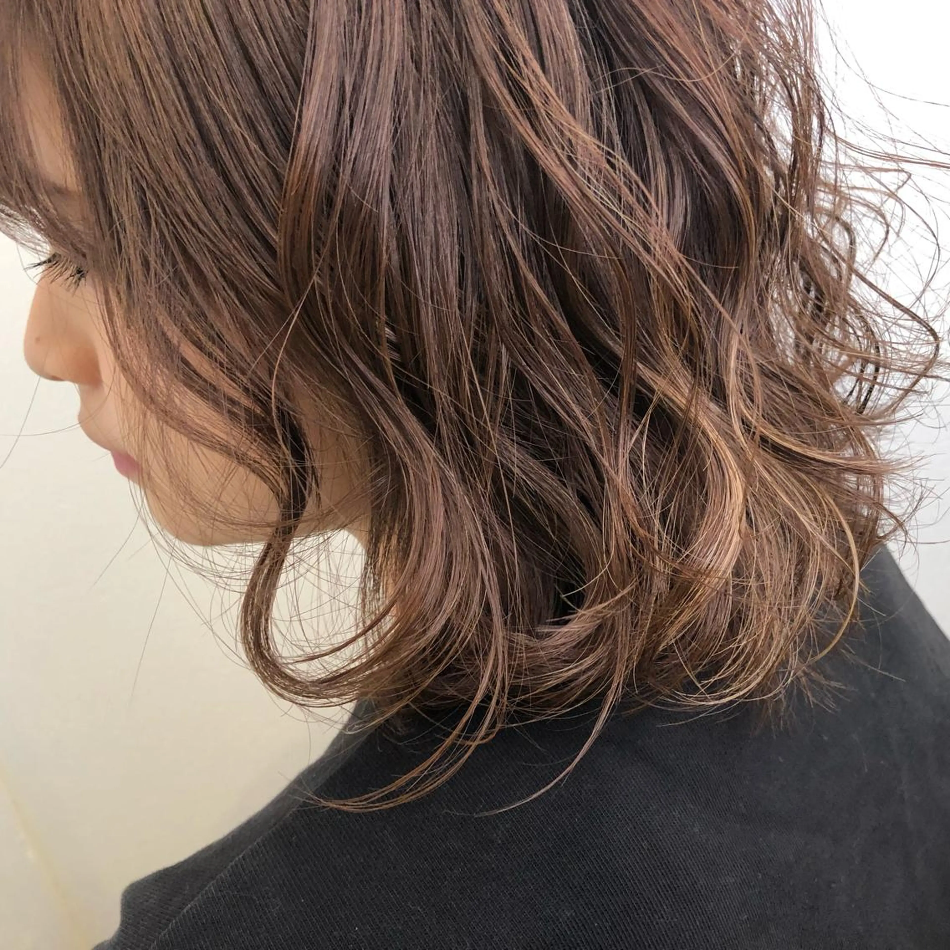 ミディアム ハイライト 石橋 瑞穂のヘアスタイル