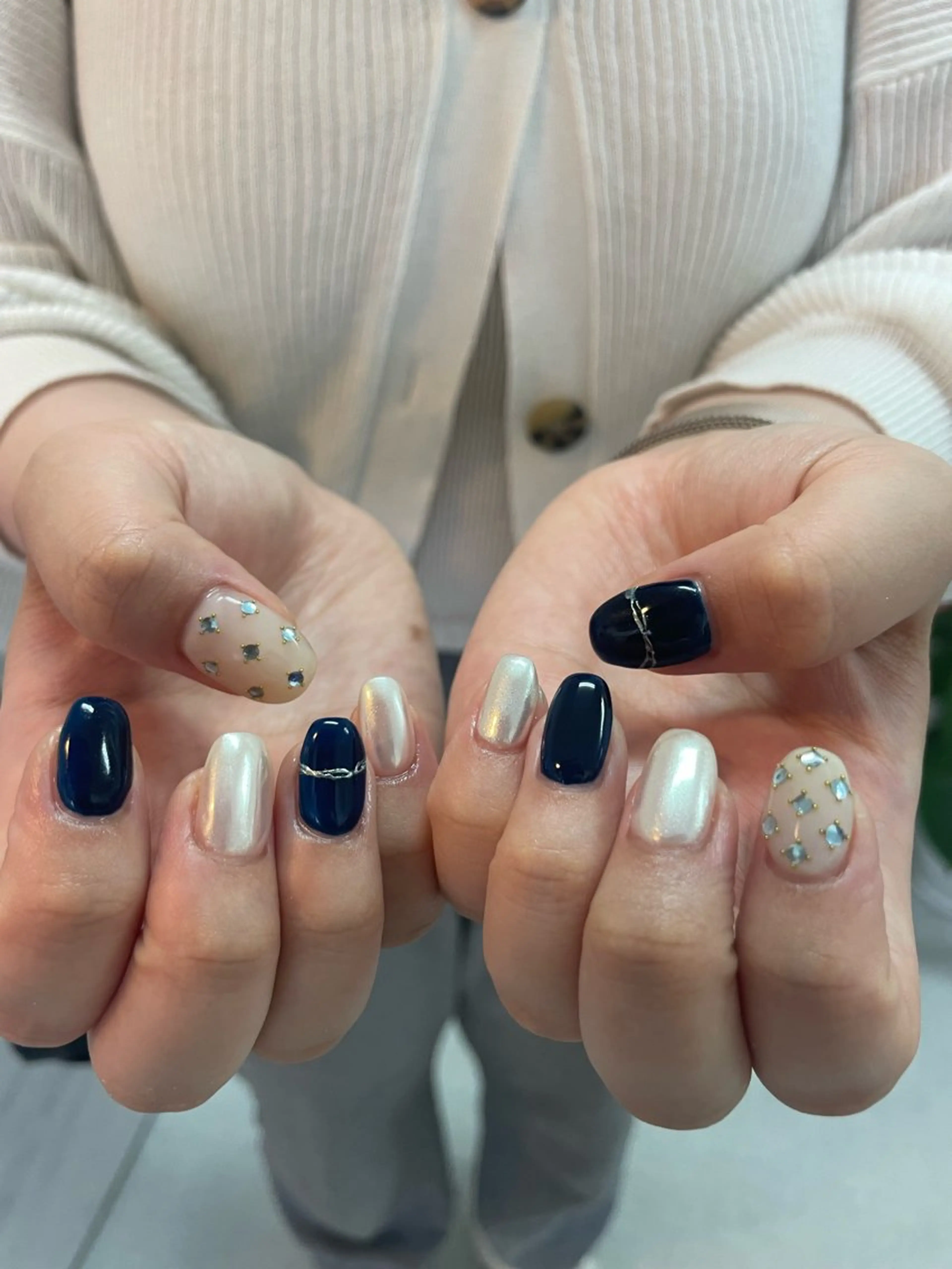 ネイル ドット ハンドネイル 【N°nail】 fuyukaのネイルデザイン