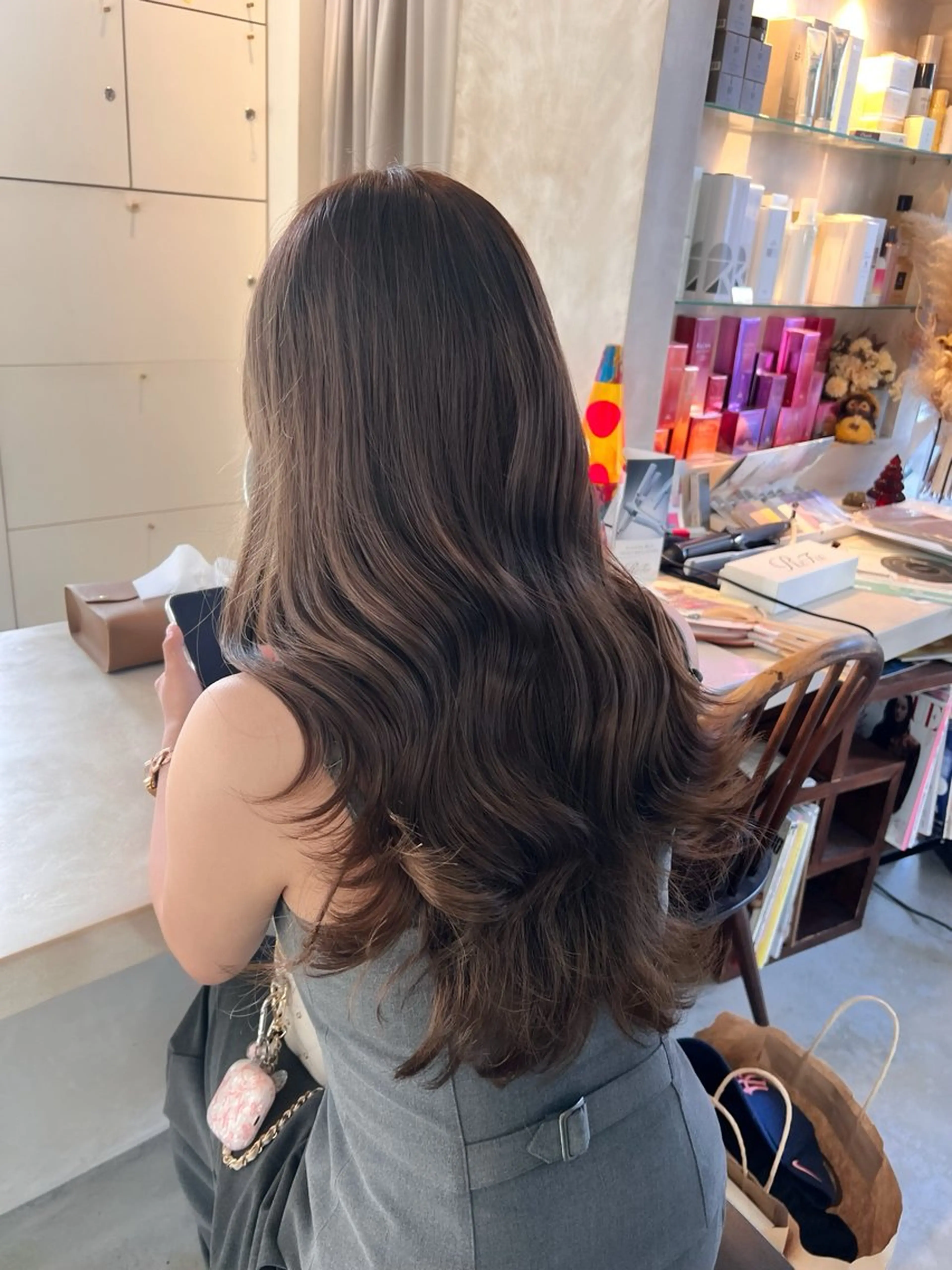 ロング カット ヘアカラー トリートメント オオバヤシ マホのヘアスタイル