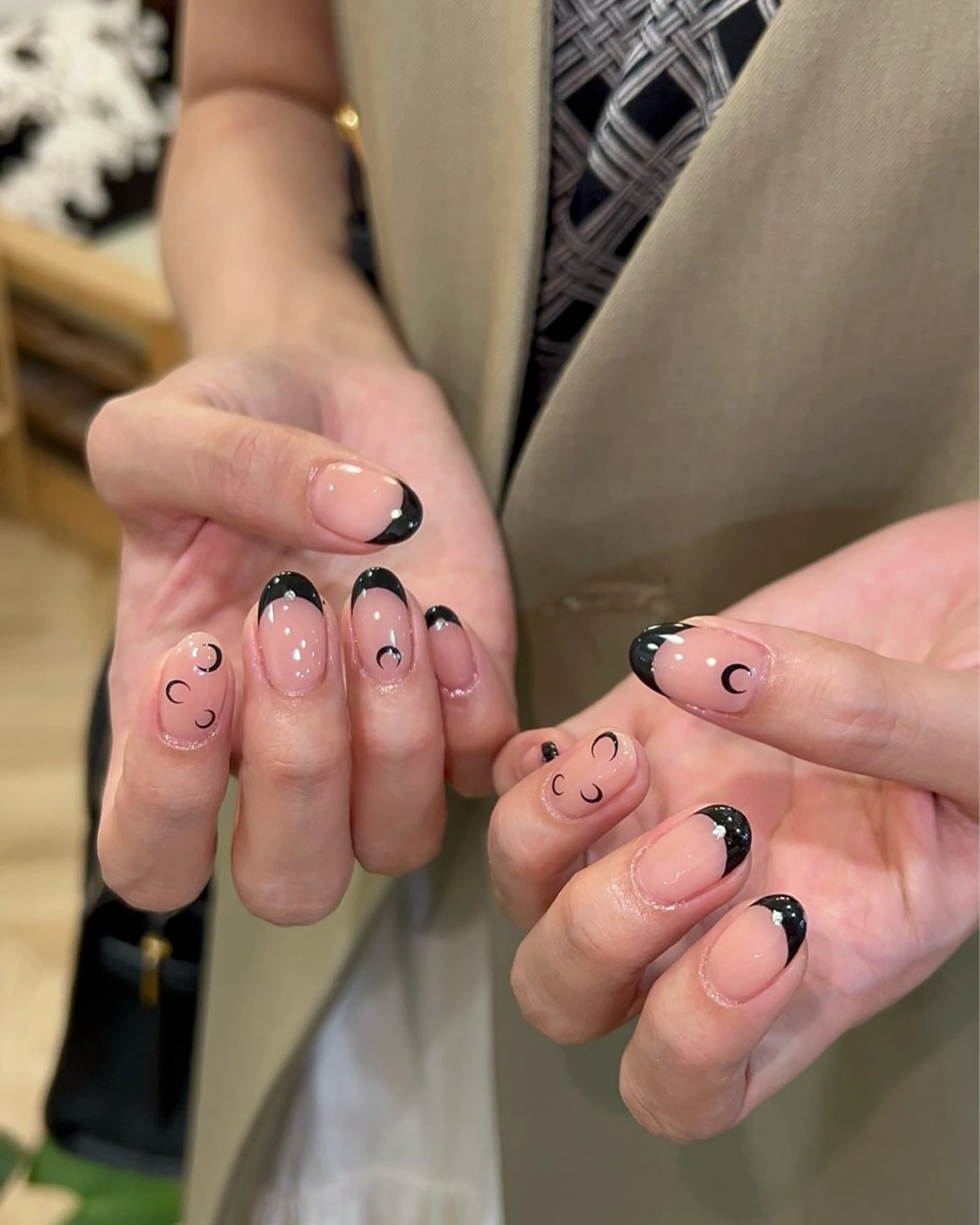ネイル ハンドネイル フットネイル ハンドケア Nes.Nail所属・Miyagi Asamiのネイルデザイン