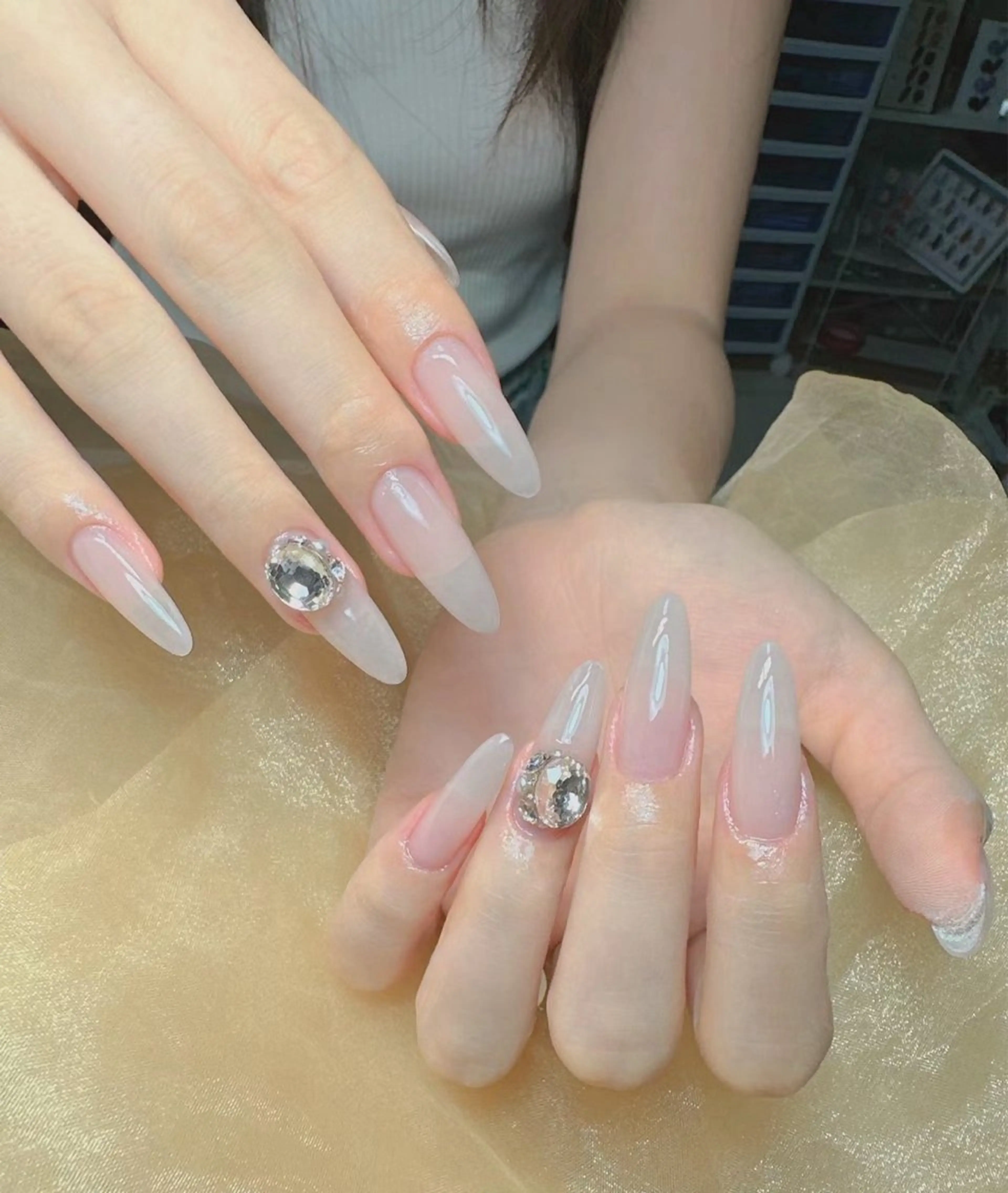 【Hand】🎀ワンカラーor ラメグラデーション➕大きいパーツ2個¥5200の写真