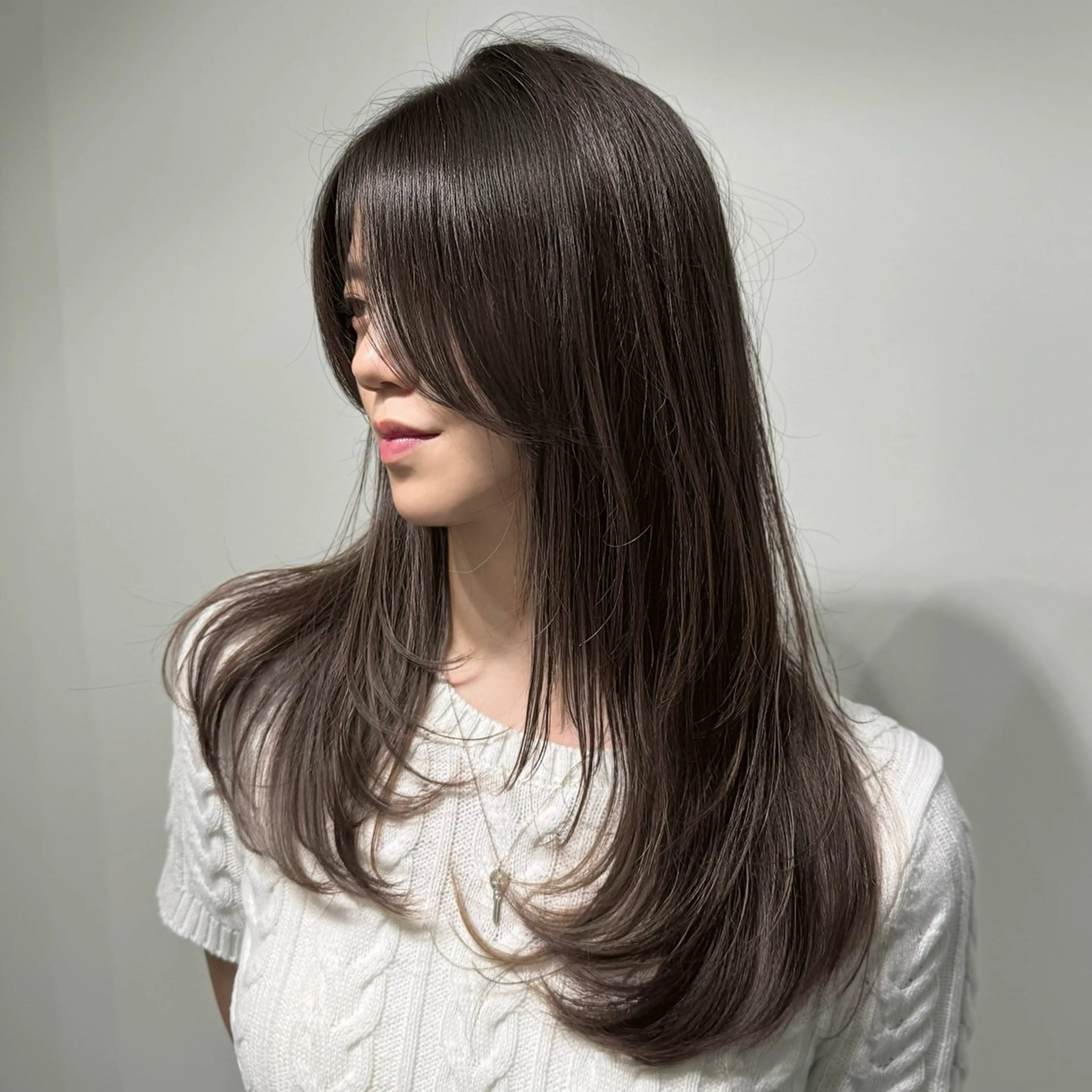 セミロング カラー カット ヘアカラー トリートメント 🎀髪質改善×韓国レ イヤー×透明感/米田のヘアスタイル