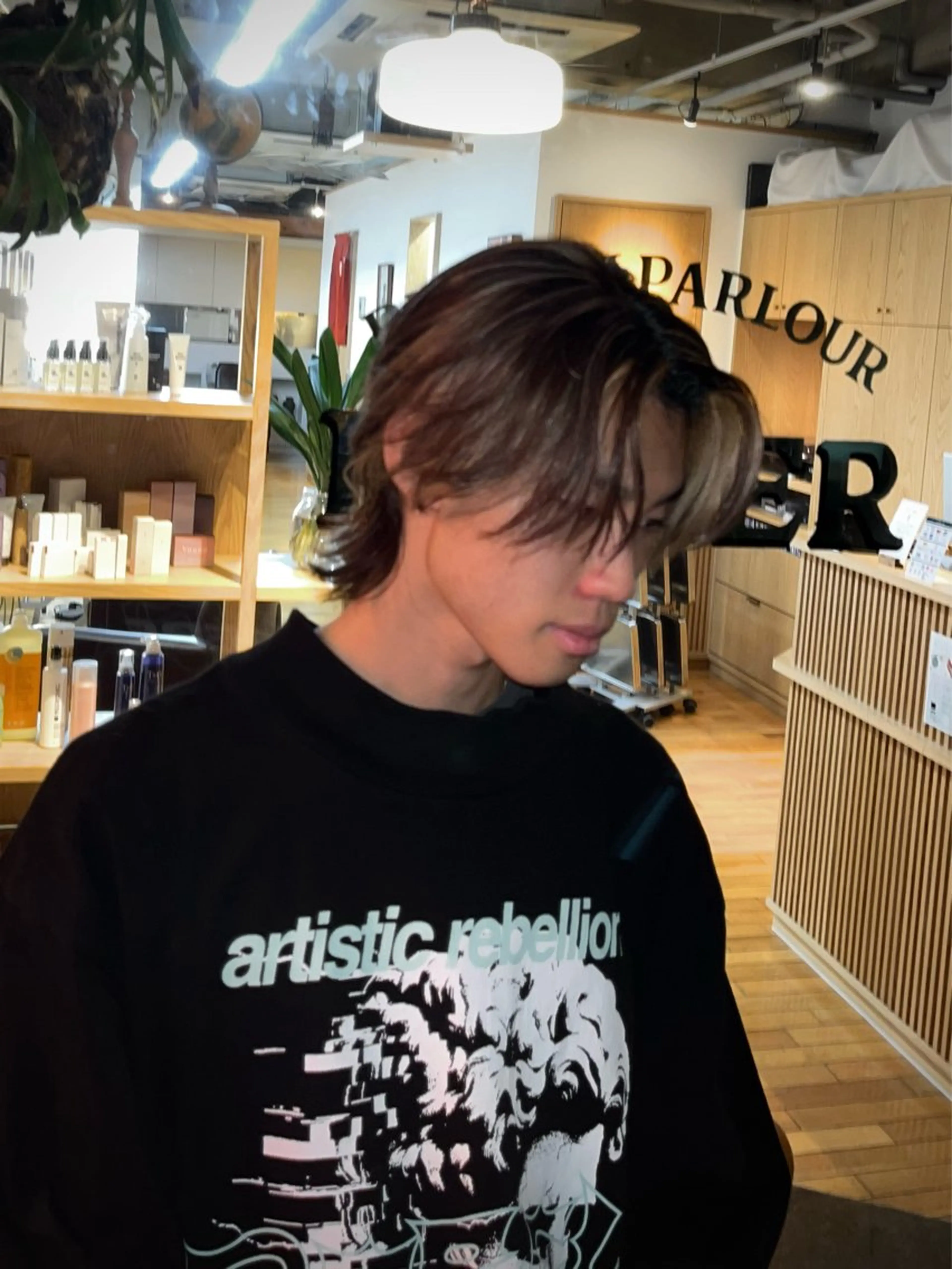 ミディアム カラー ROSIER所属・ウルフカット 🐺ｾﾝﾀﾞｱｶﾈのヘアスタイル