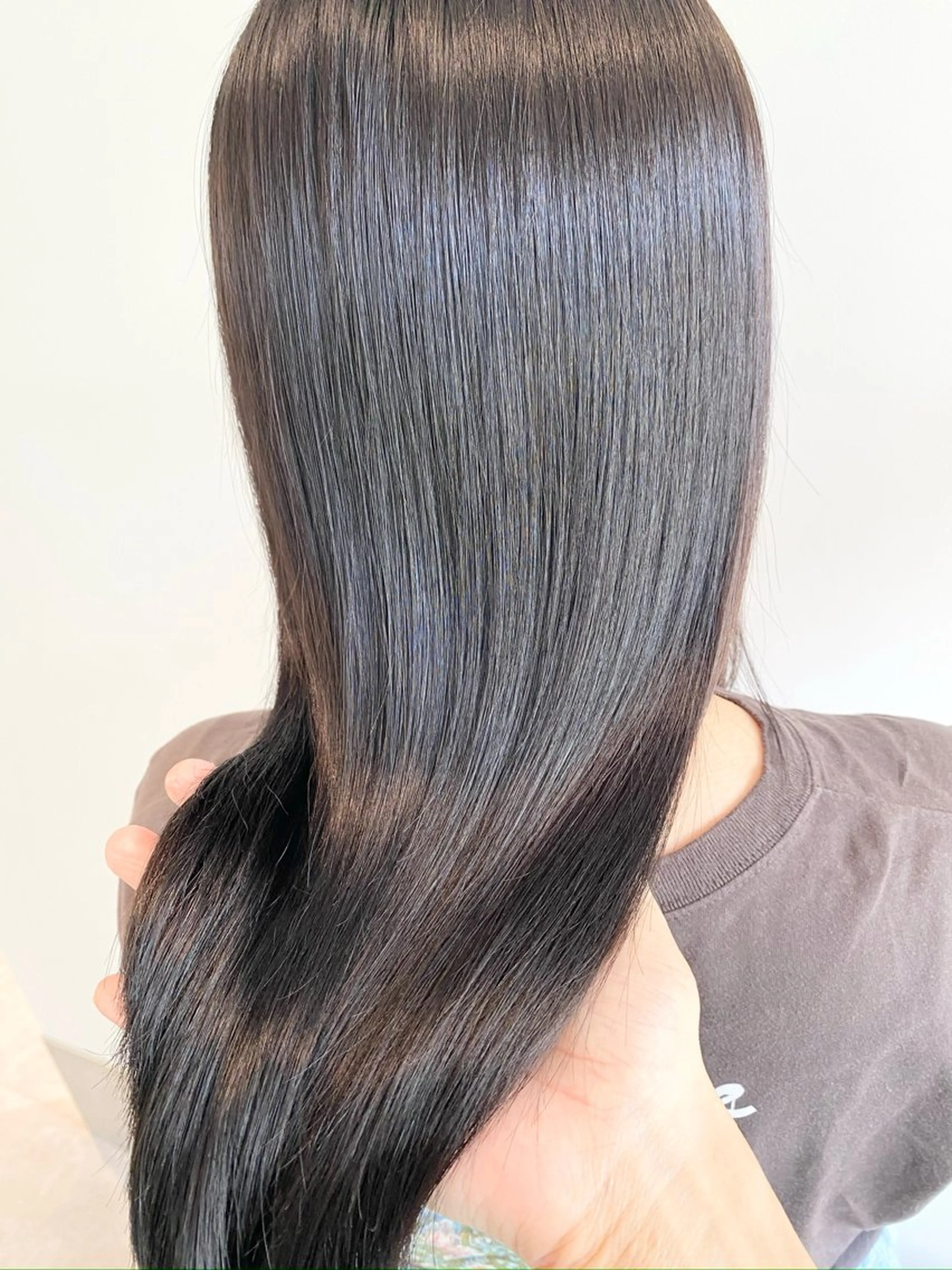 セミロング カラー 髪質改善 ヘアカラー トリートメント ヘッドスパ 髪質改善・育髪サロンABELIA所属・大西 敦之のヘアスタイル