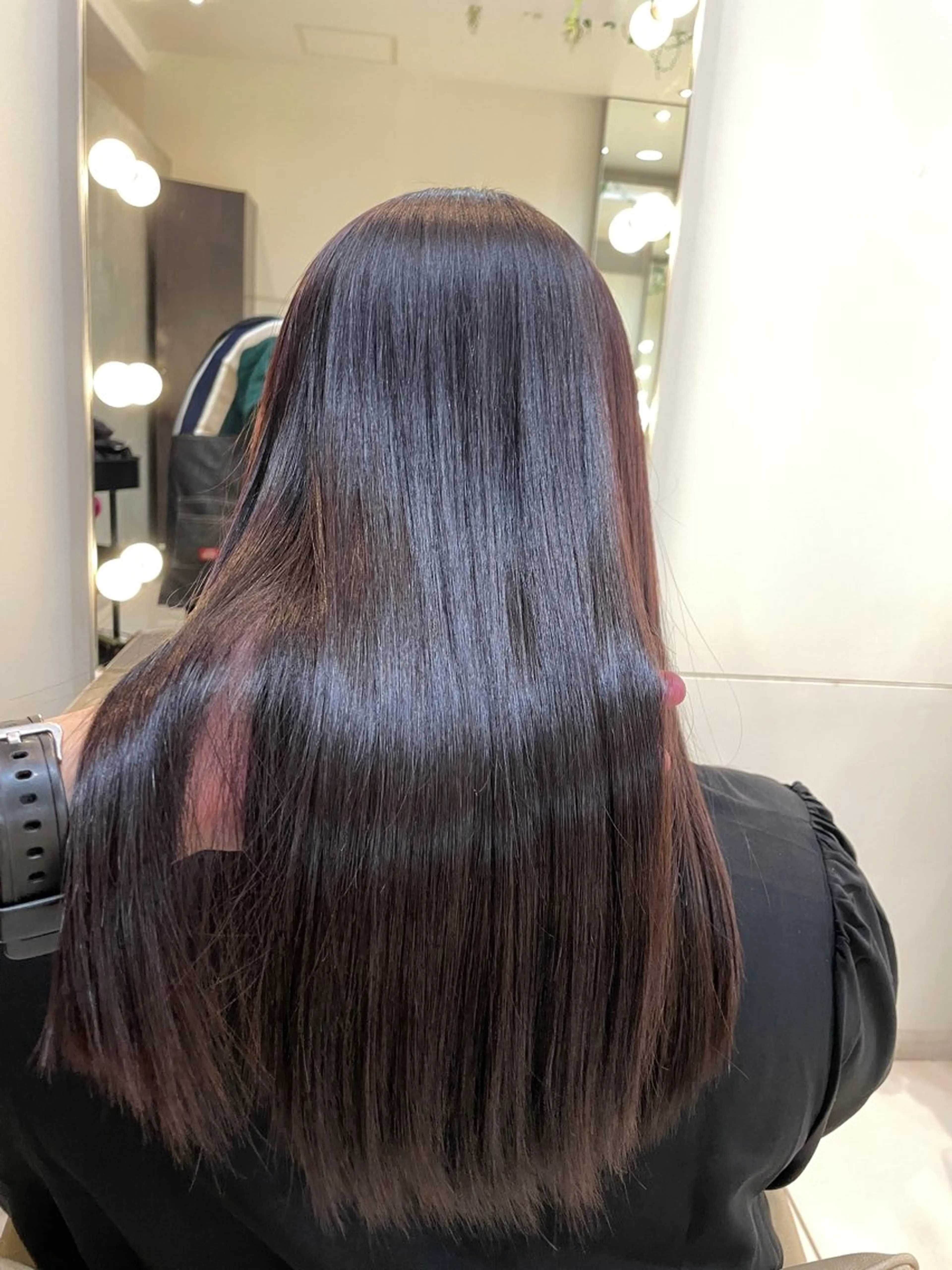 ロング ワンレンボブ ボブ 髪質改善 レイヤーカット 縮毛矯正 カット 縮毛矯正 トリートメント フリーランス美容師 TAMIOのヘアスタイル