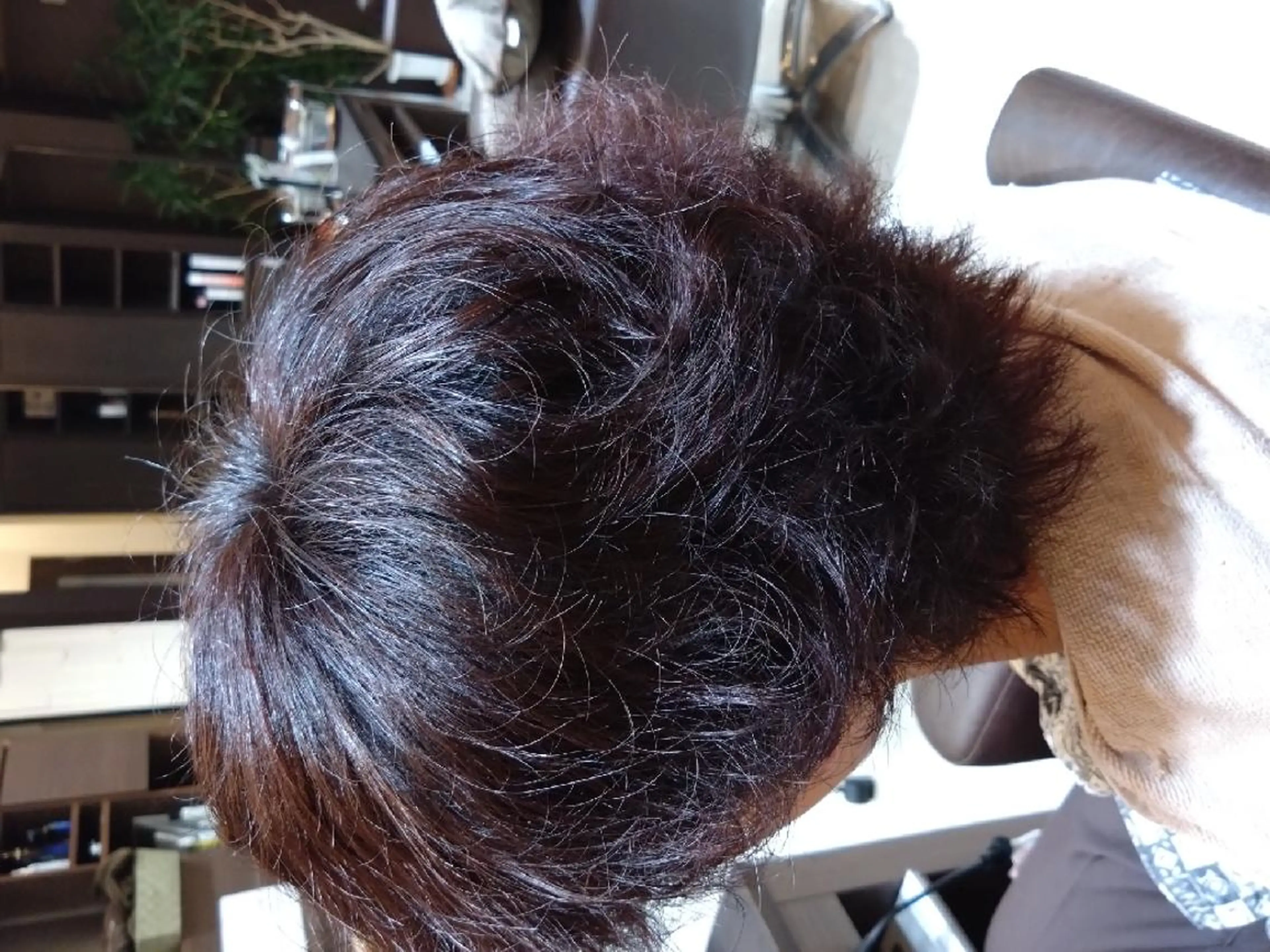 ショート カラー ブラウンカラー ピンクカラー ピンクブラウン RI YUのヘアスタイル